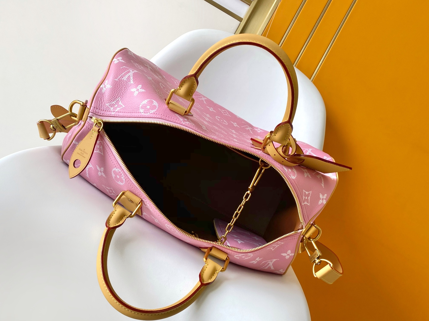 Louis Vuitton Basic Bag Cow Leather Red M-l-s