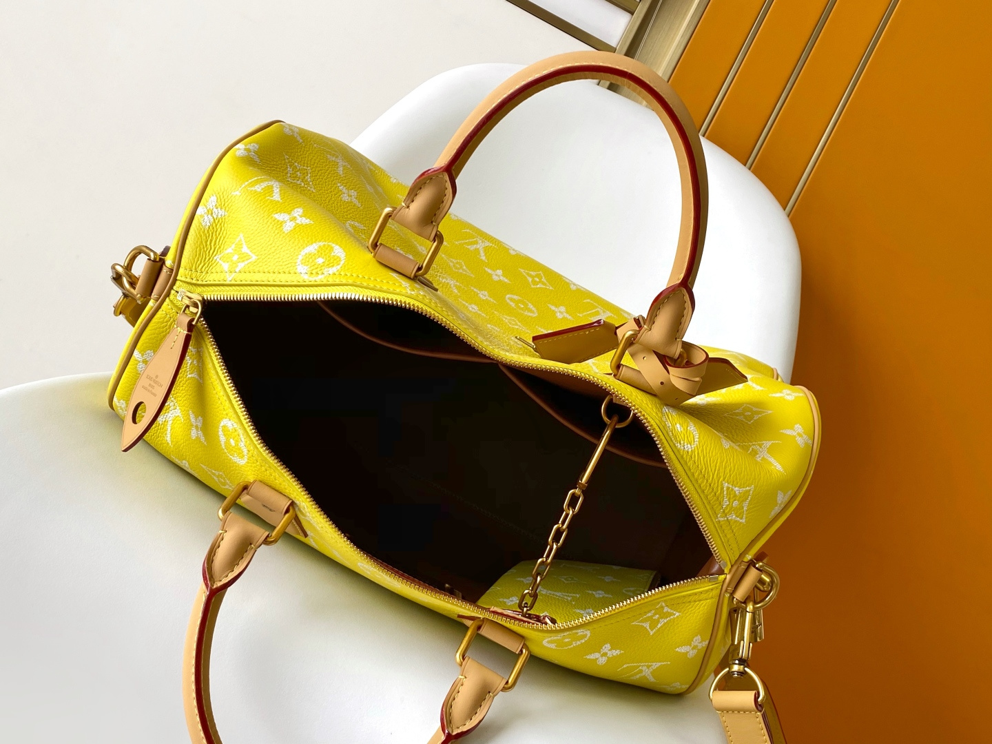 Louis Vuitton Basic Bag Cow Leather Red M-l-s