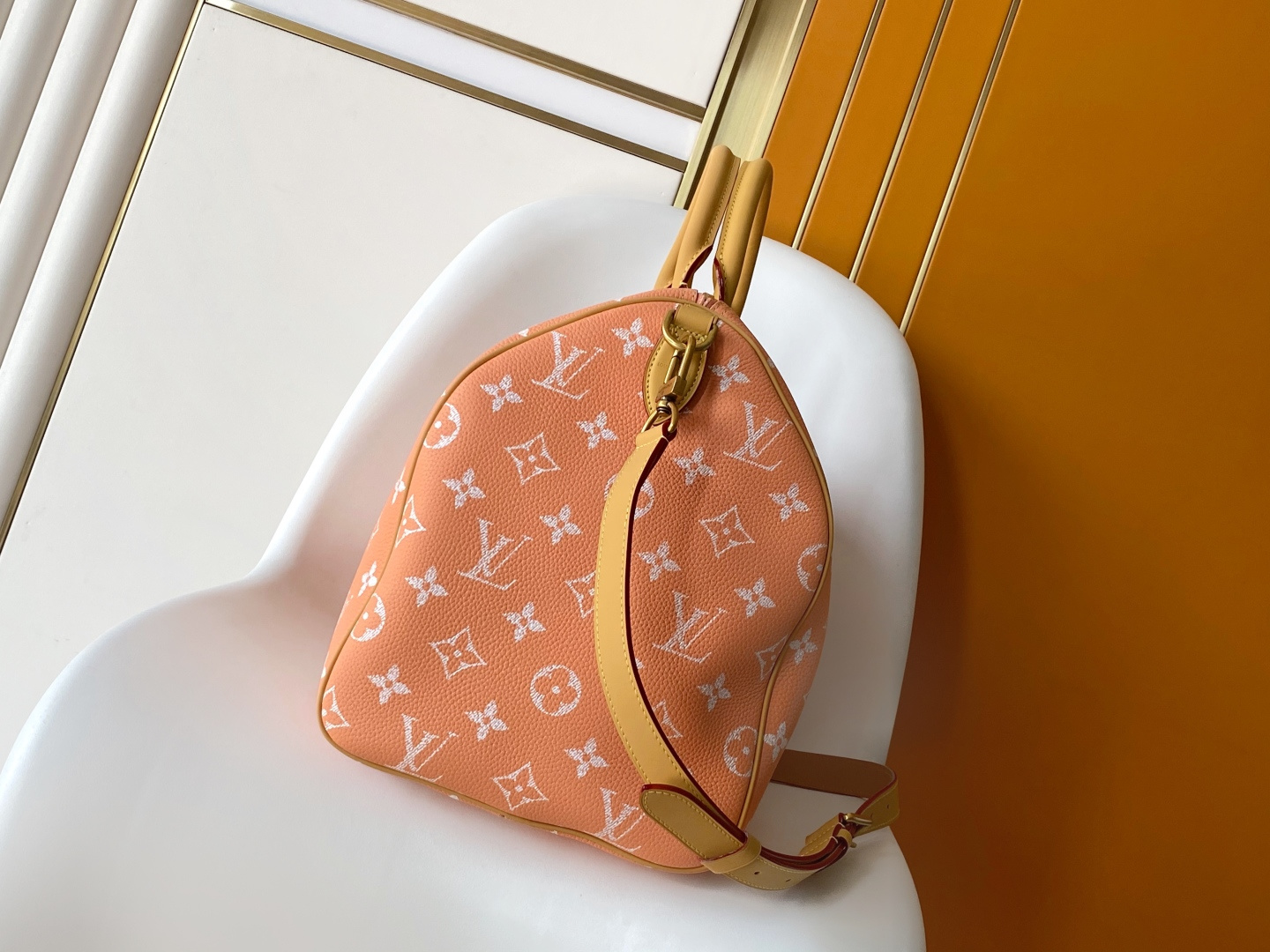 Louis Vuitton Basic Bag Cow Leather Red M-l-s