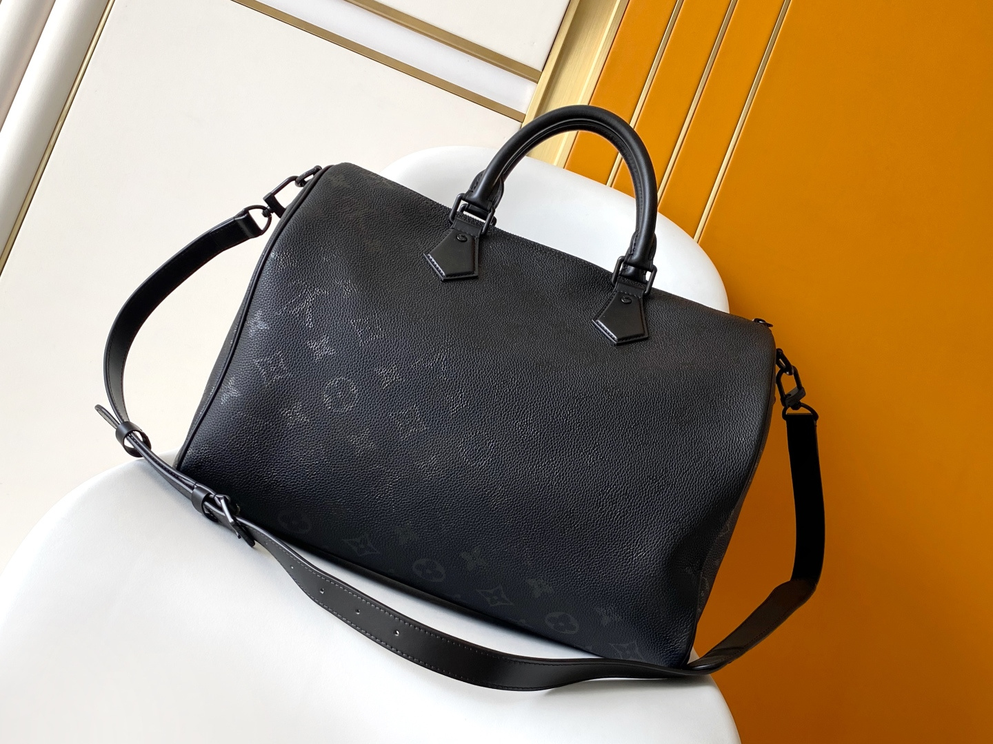 Louis Vuitton Basic Bag Cow Leather Black M-l-s