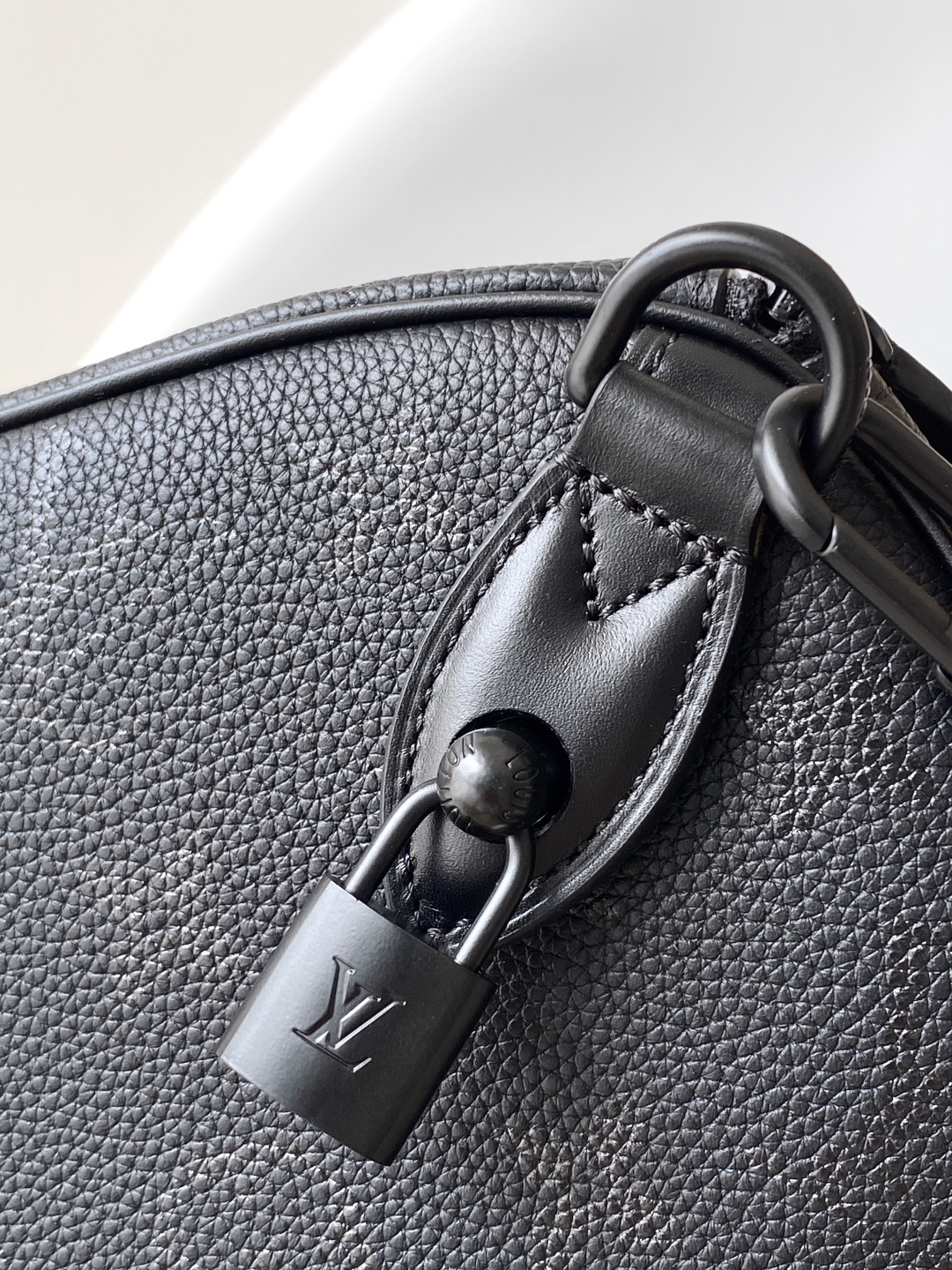 Louis Vuitton Basic Bag Cow Leather Black M-l-s