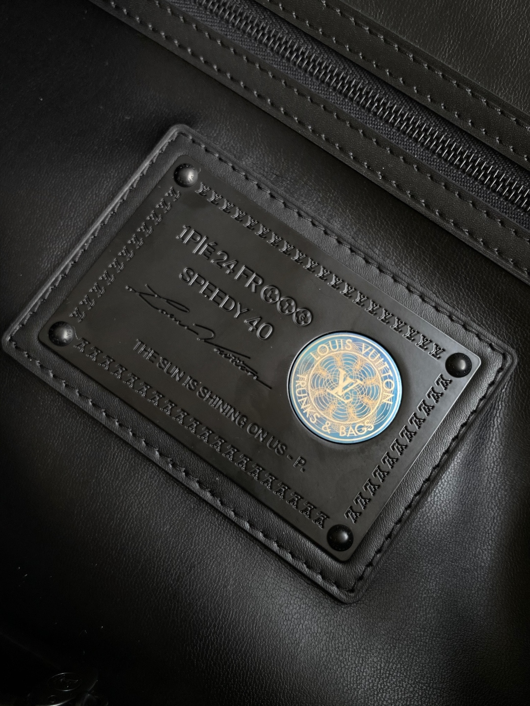 Louis Vuitton Basic Bag Cow Leather Black M-l-s