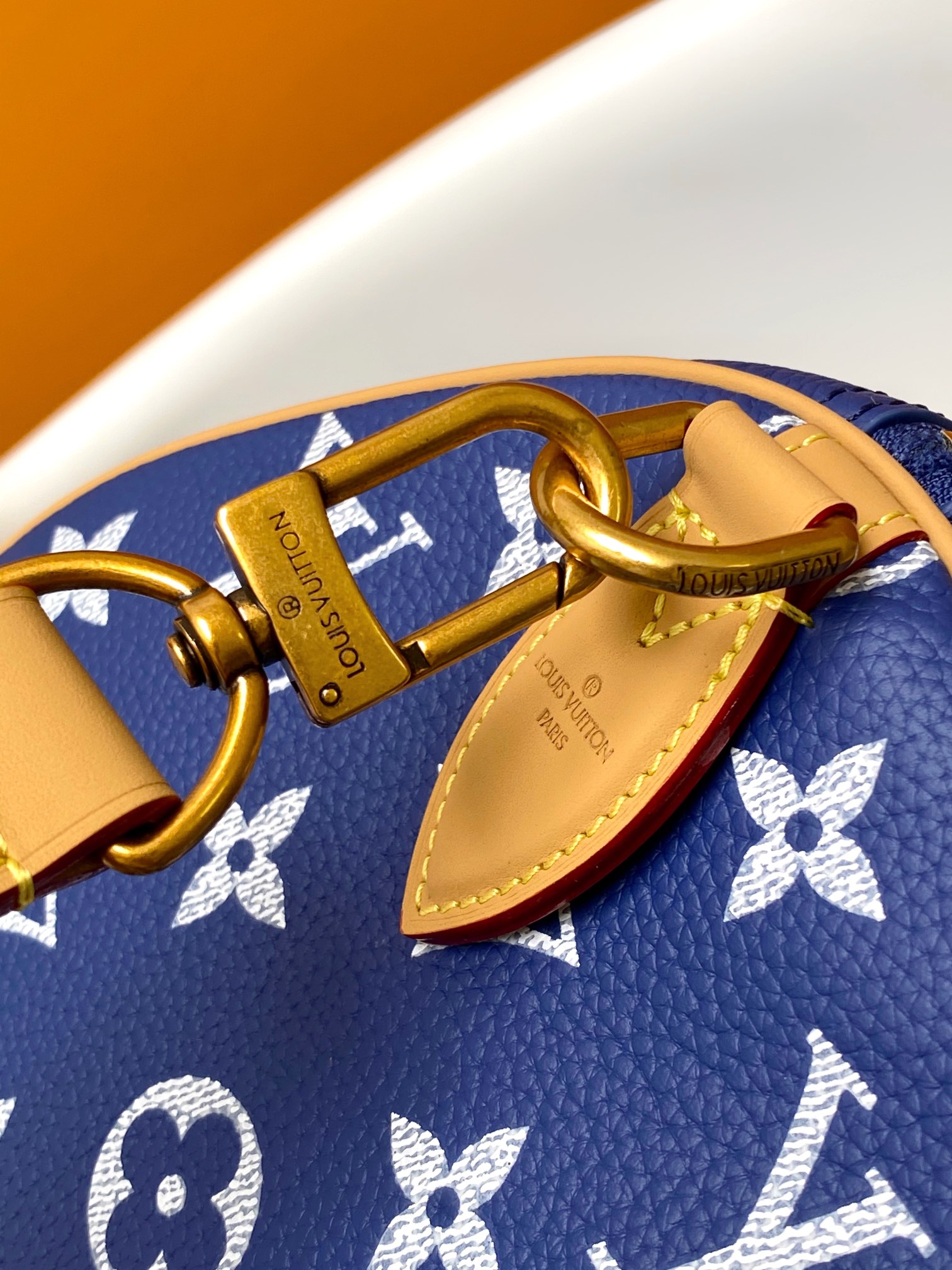 Louis Vuitton Basic Bag Cow Leather Red M-l-s