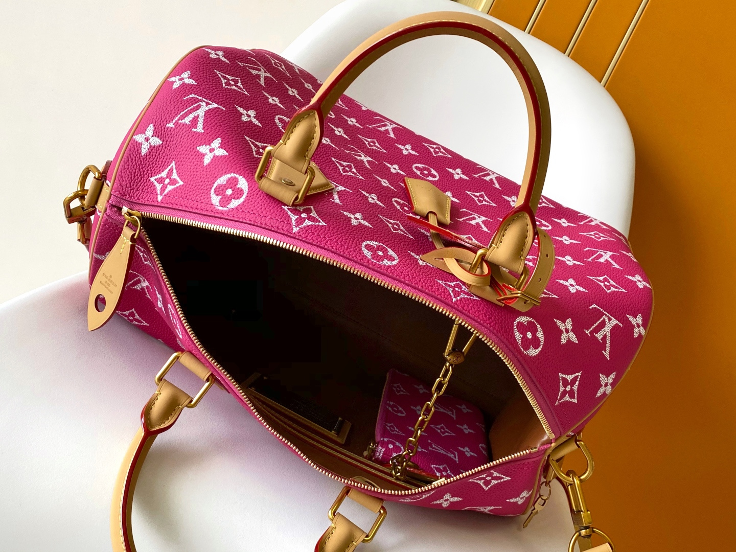 Louis Vuitton Basic Bag Cow Leather Red M-l-s