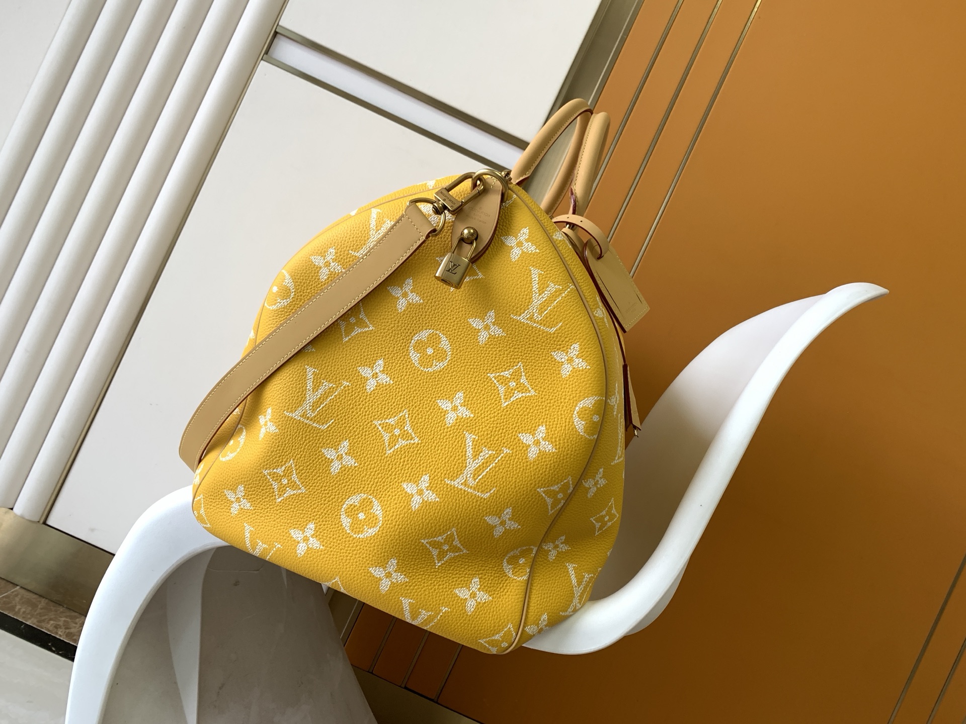 Louis Vuitton Basic Bag Cow Leather Red M-l-s