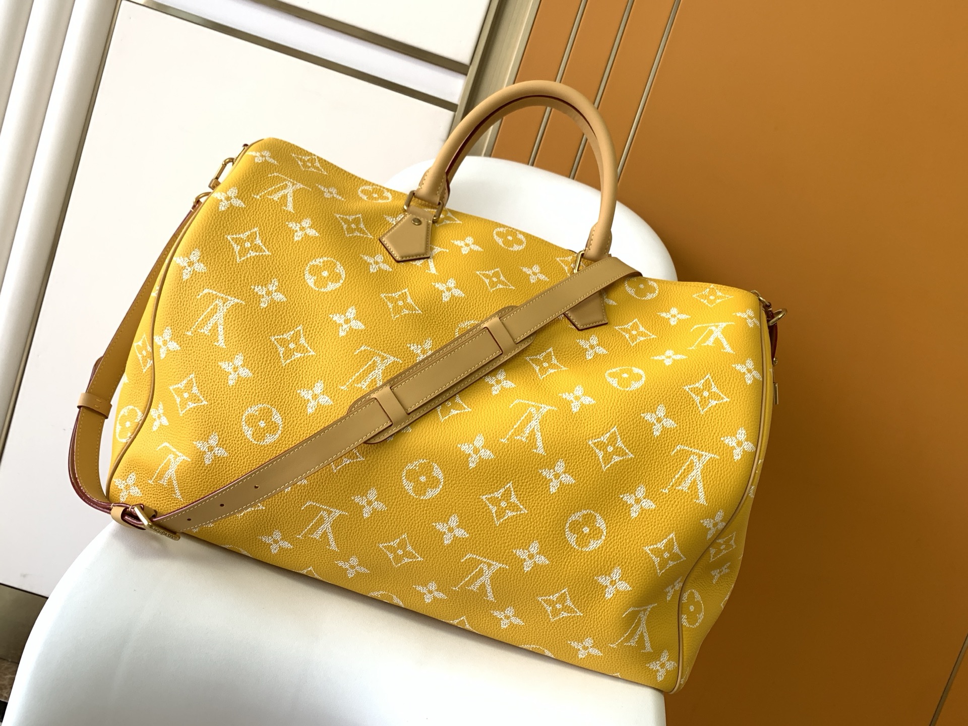 Louis Vuitton Basic Bag Cow Leather Red M-l-s