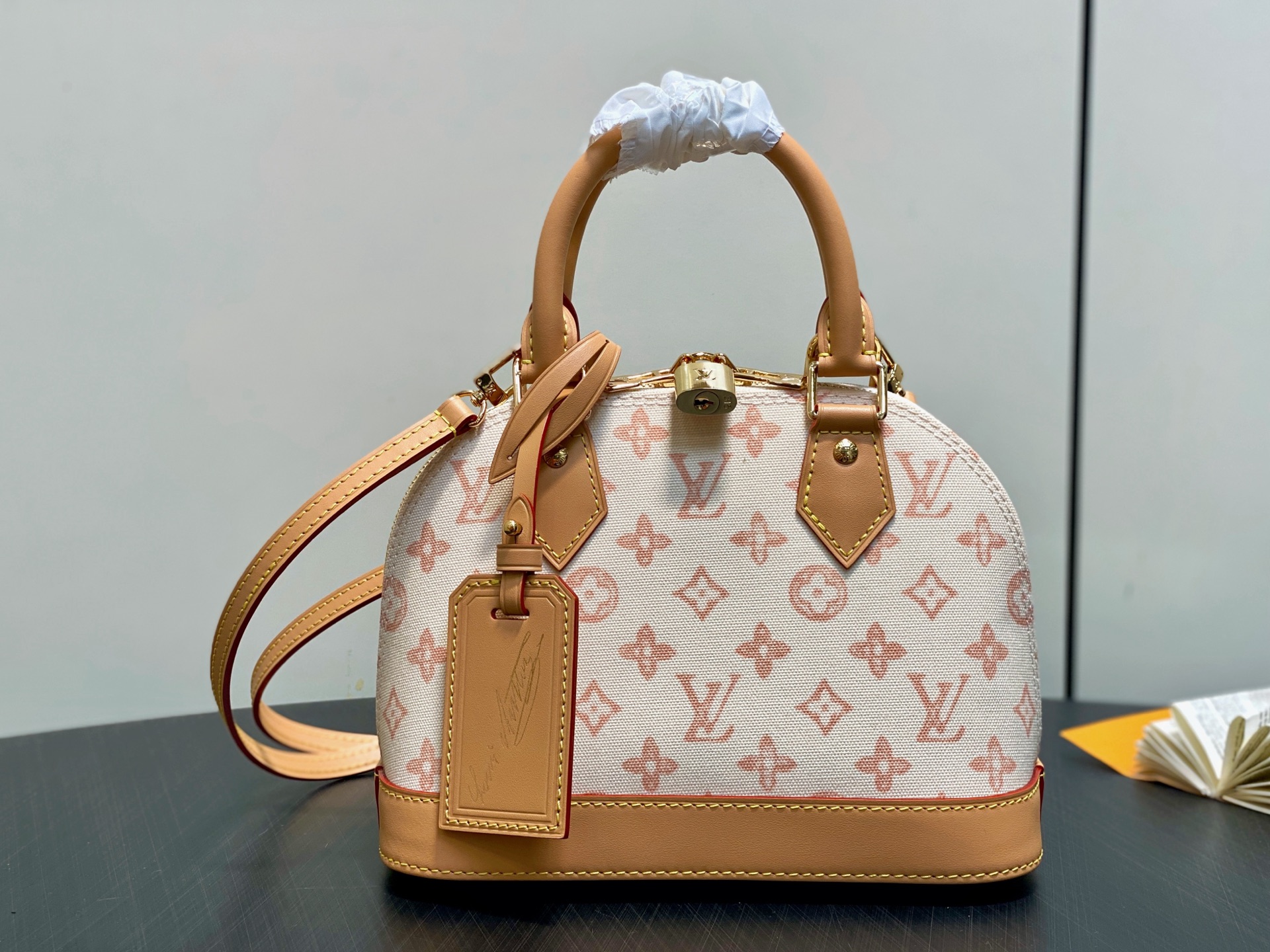 Louis Vuitton Basic Bag Cow Leather Blue M-l-s