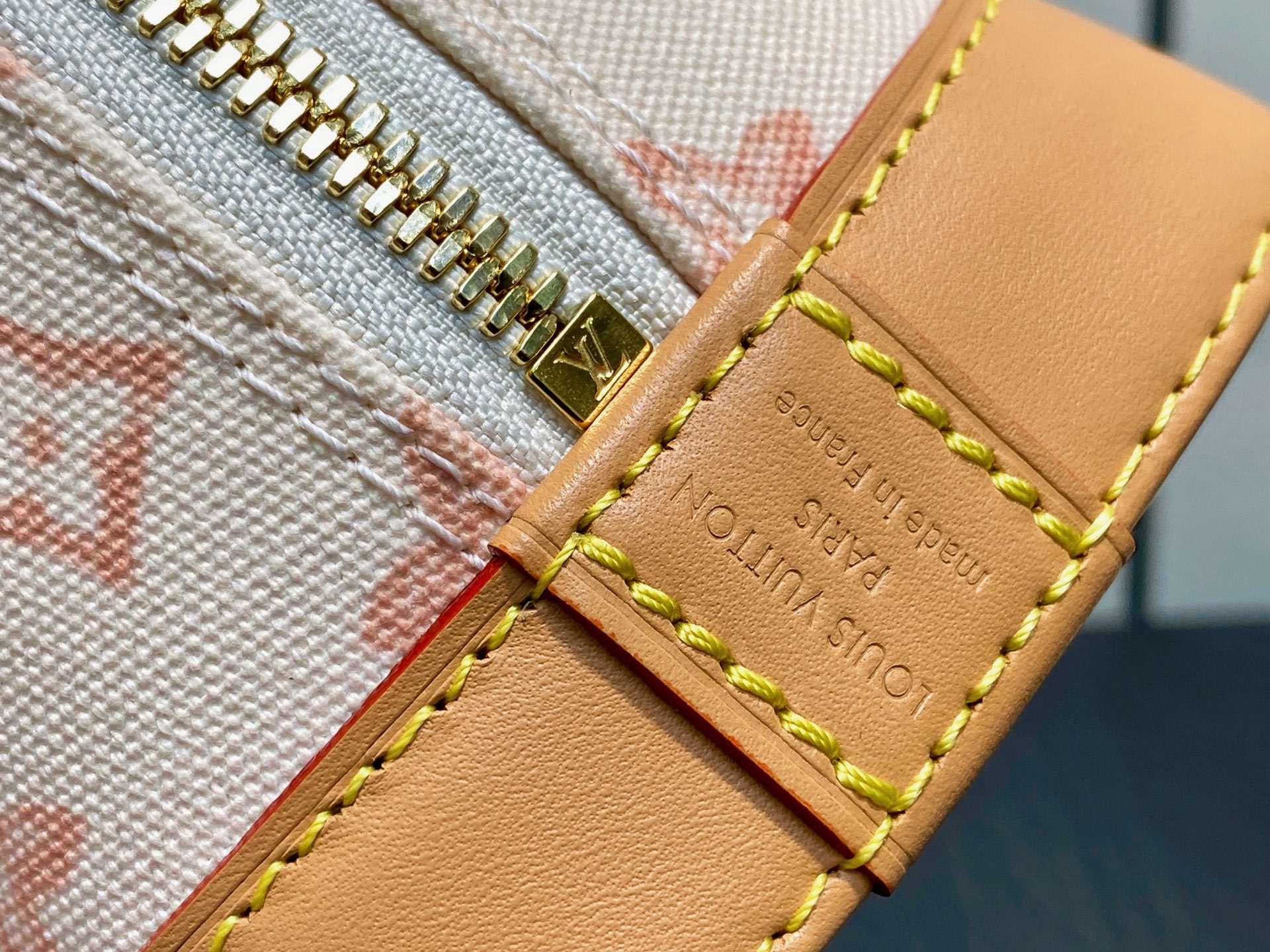 Louis Vuitton Basic Bag Cow Leather Blue M-l-s