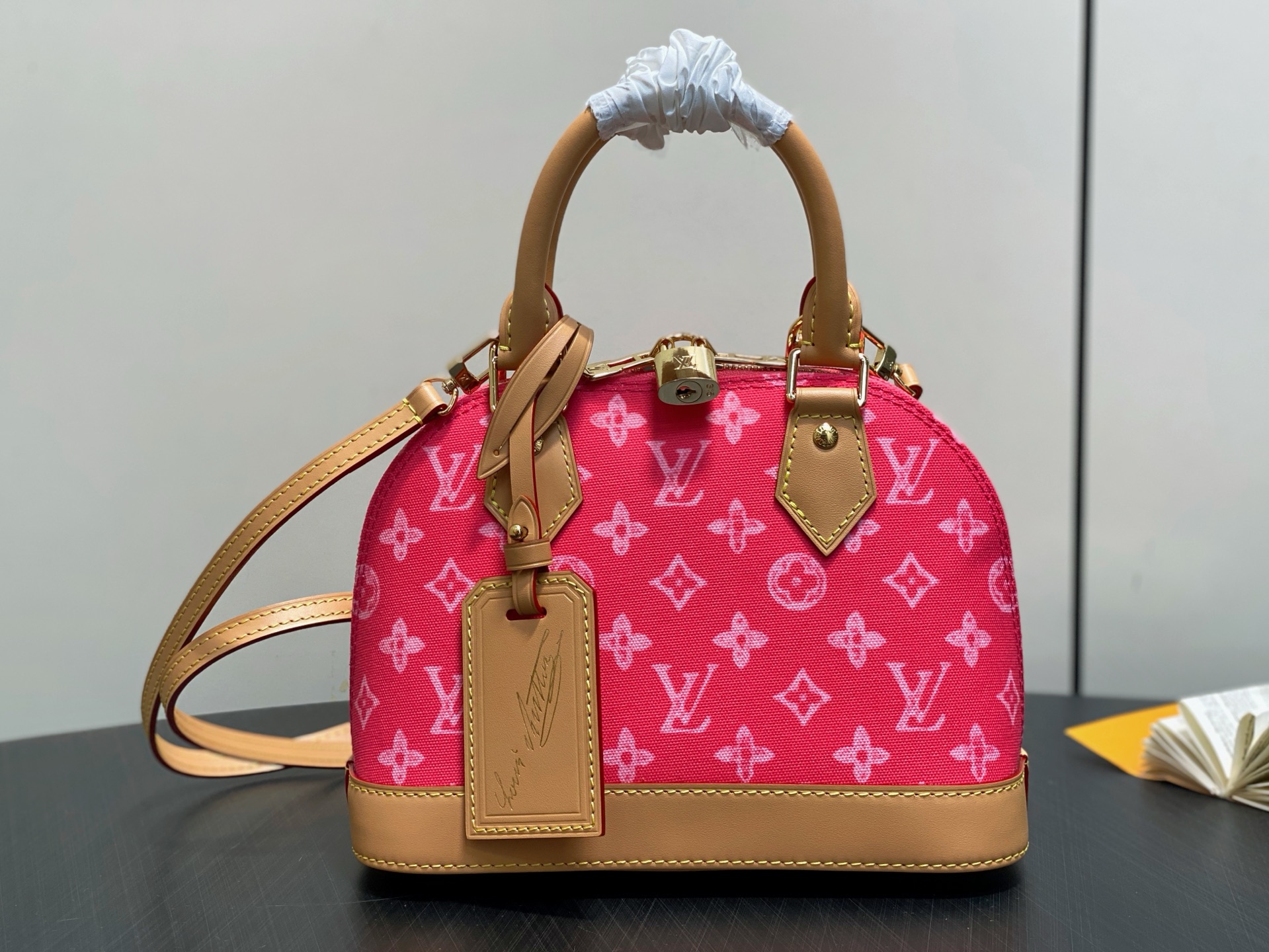 Louis Vuitton Basic Bag Cow Leather Blue M-l-s