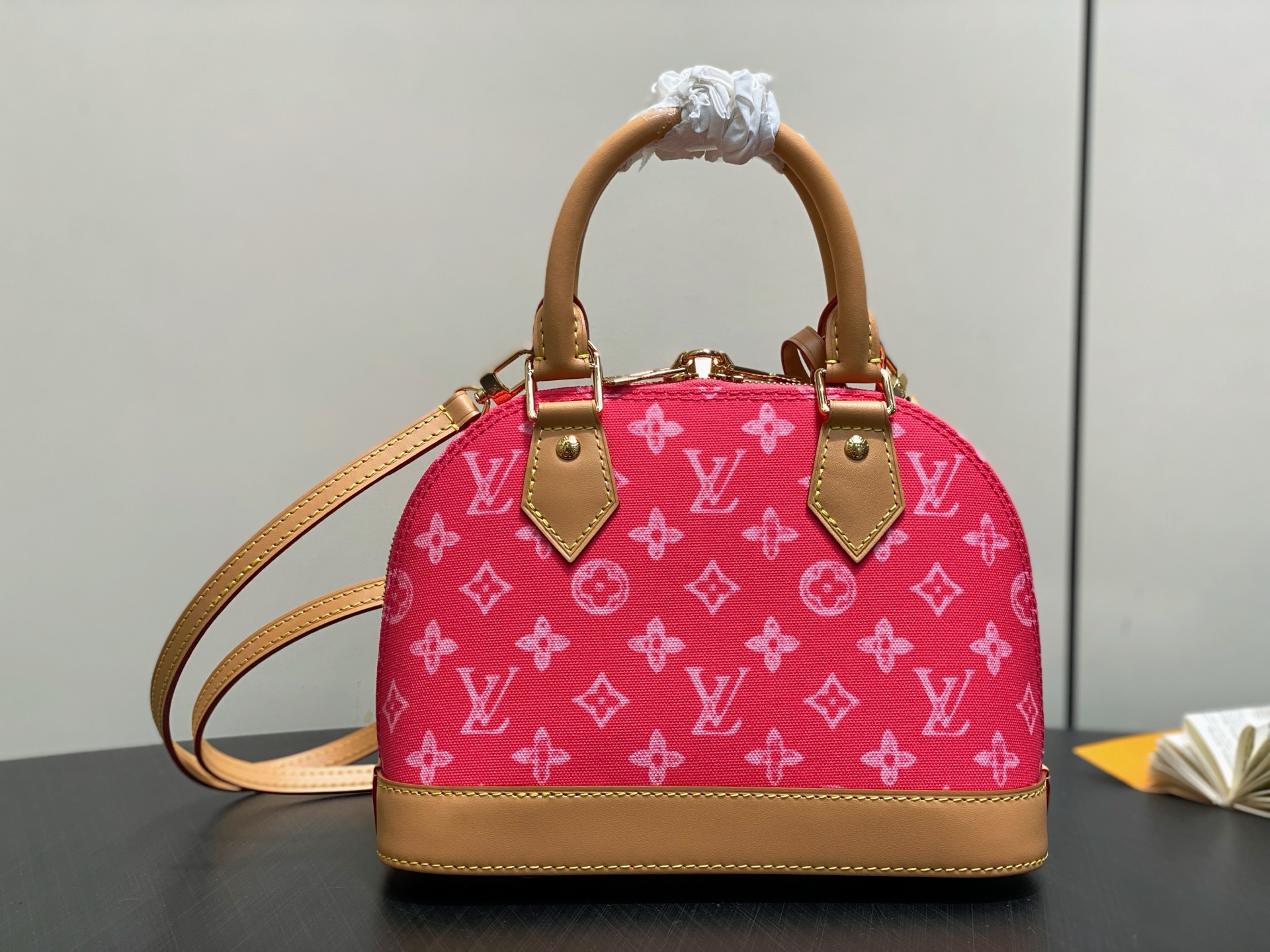 Louis Vuitton Basic Bag Cow Leather Blue M-l-s