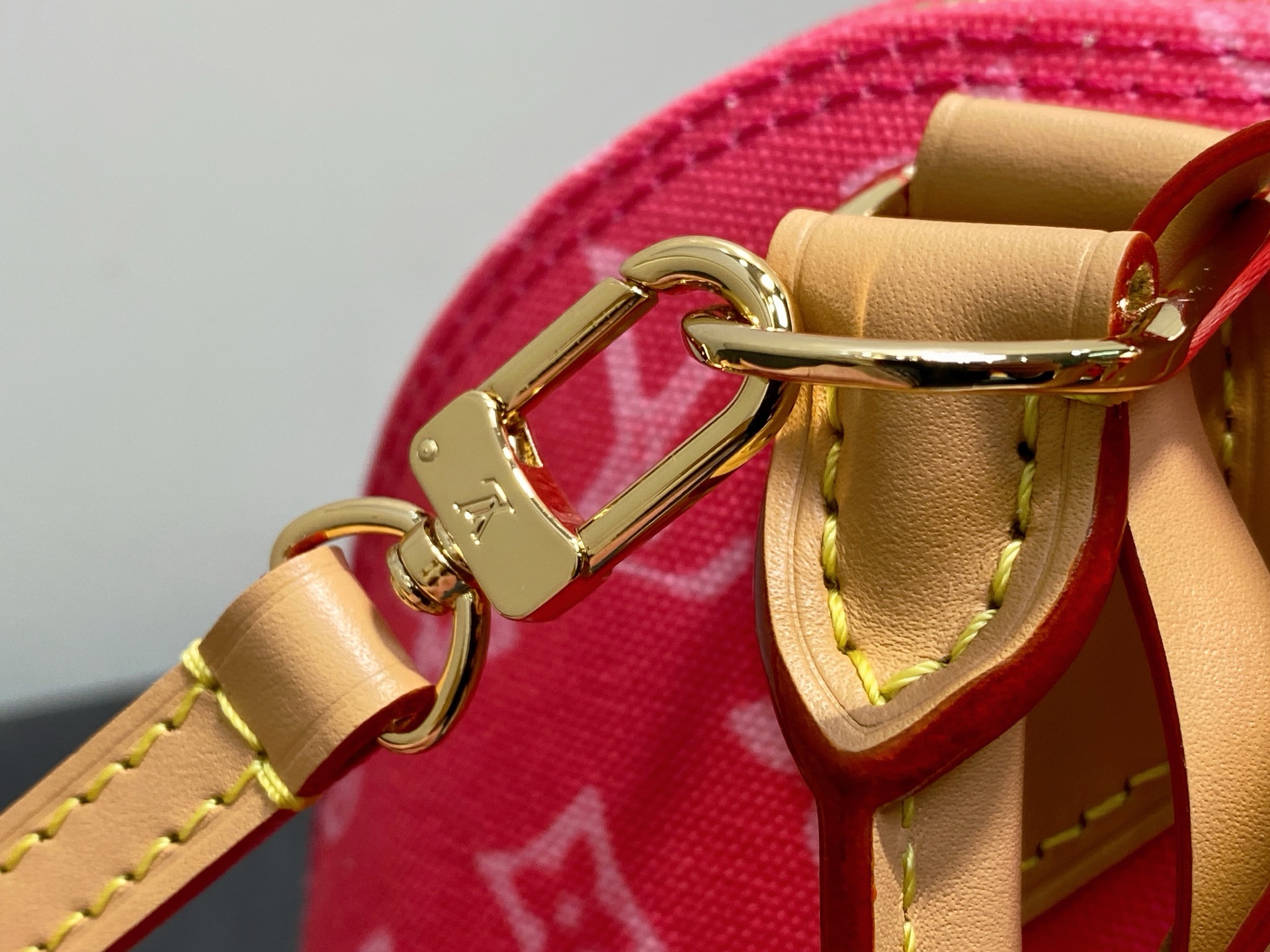 Louis Vuitton Basic Bag Cow Leather Blue M-l-s