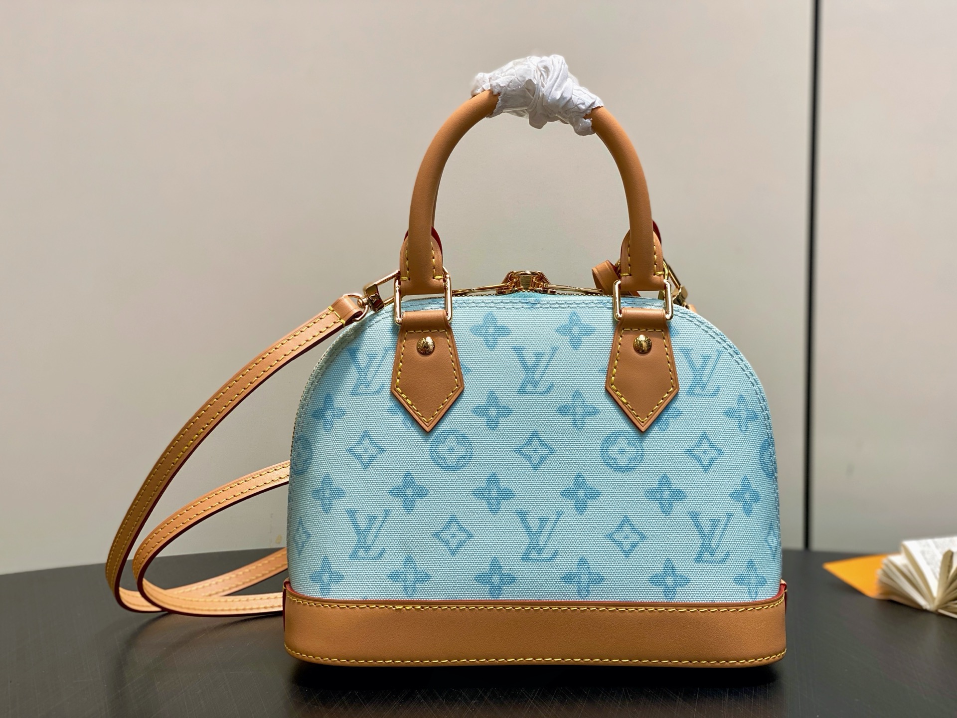 Louis Vuitton Basic Bag Cow Leather Blue M-l-s