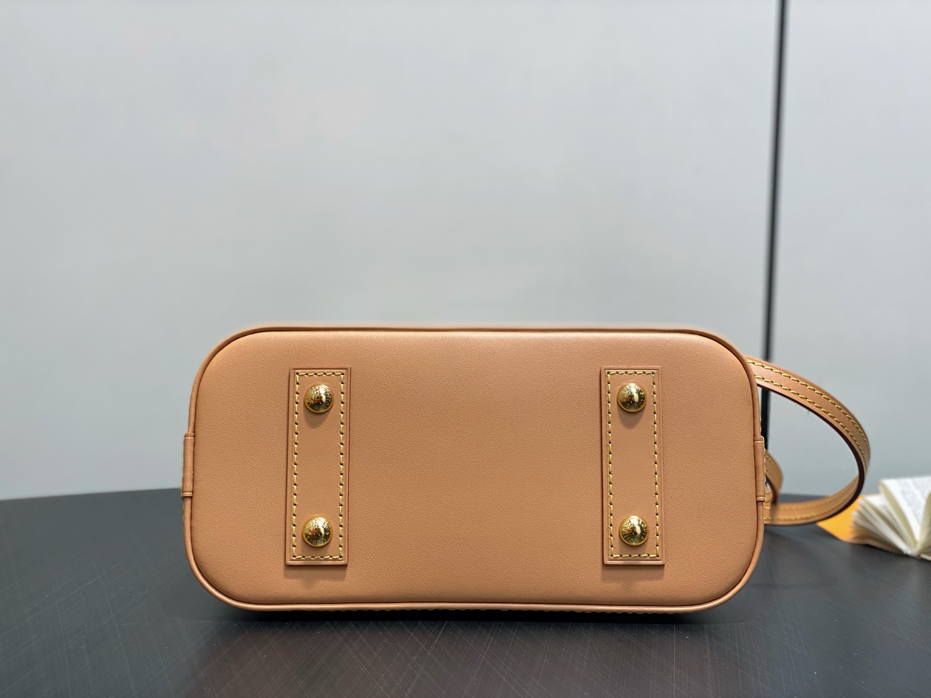 Louis Vuitton Basic Bag Cow Leather Blue M-l-s