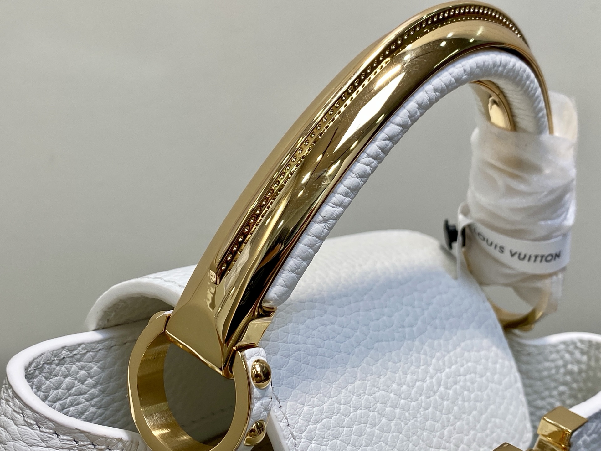 Louis Vuitton Basic Bag White M-l-s