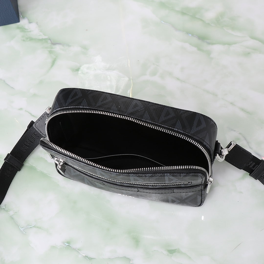 Dior Basic Bag Cow Leather Black L-s