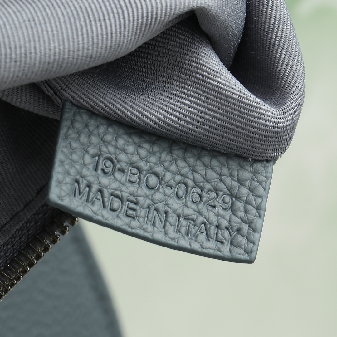 Dior Basic Bag Cow Leather Gray 093l-l-s