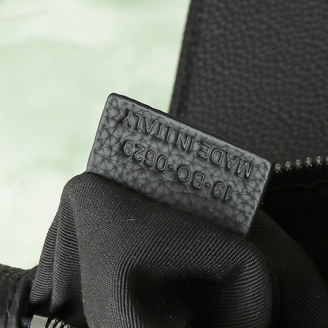 Dior Basic Bag Cow Leather Black 093l-l-s