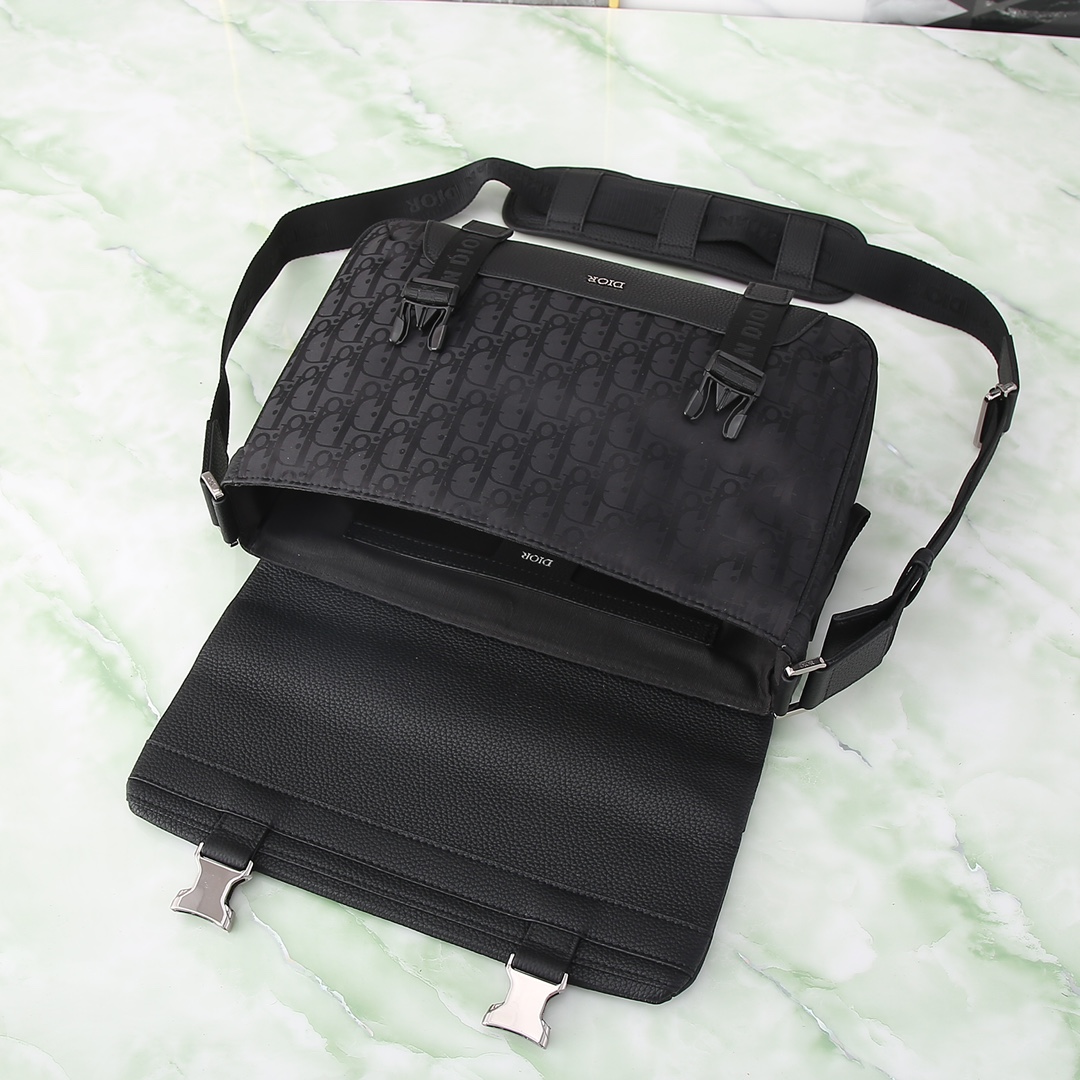 Dior Messenger Bag Nylon Black M-l-s