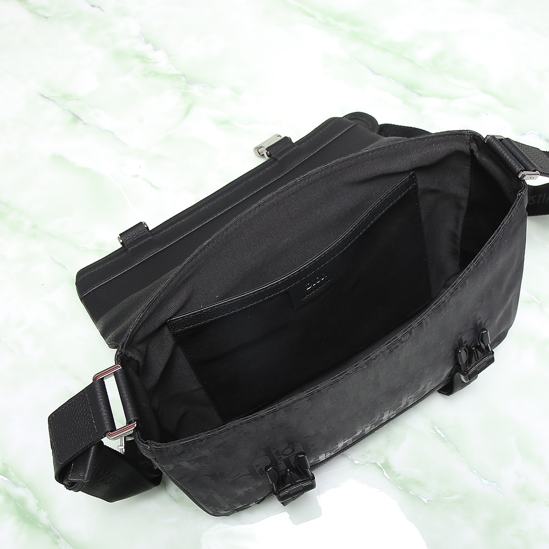 Dior Messenger Bag Nylon Black M-l-s