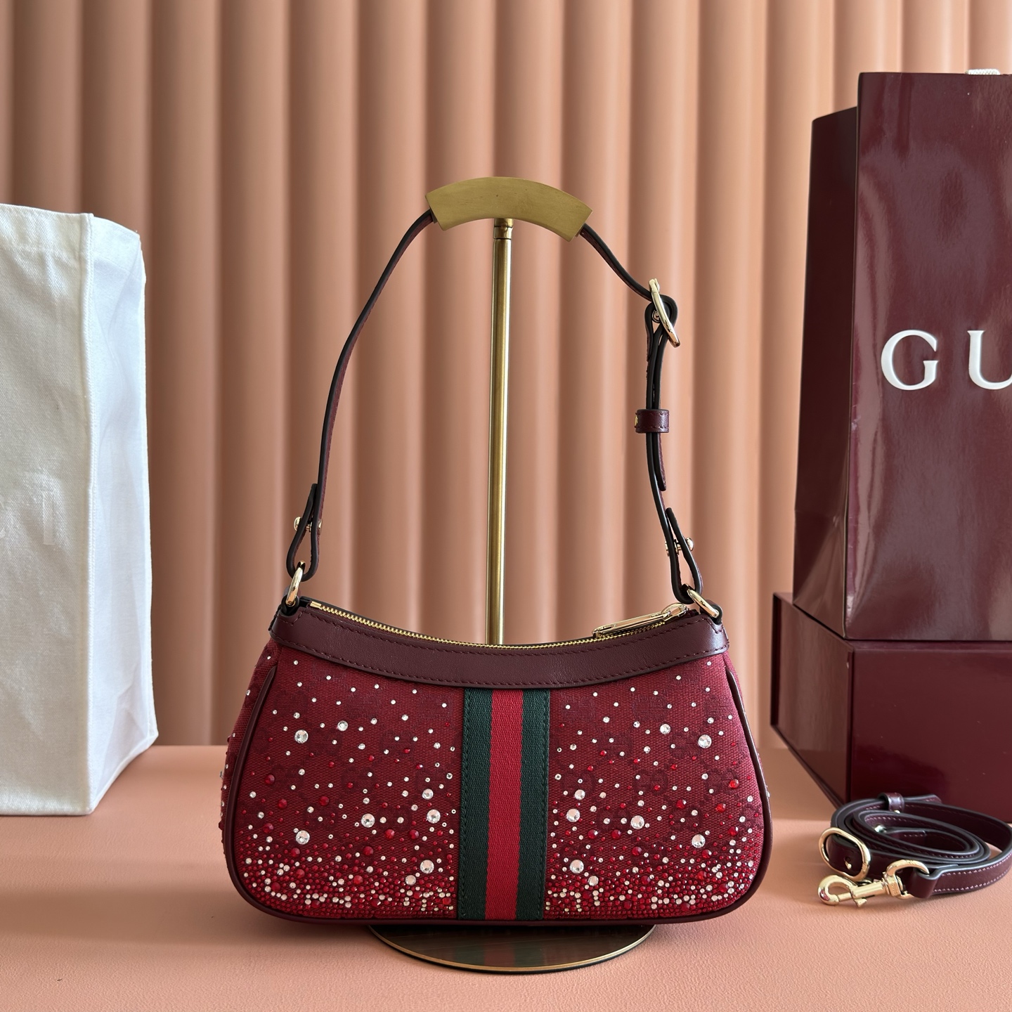 Gucci Basic Bag Canvas Gold S