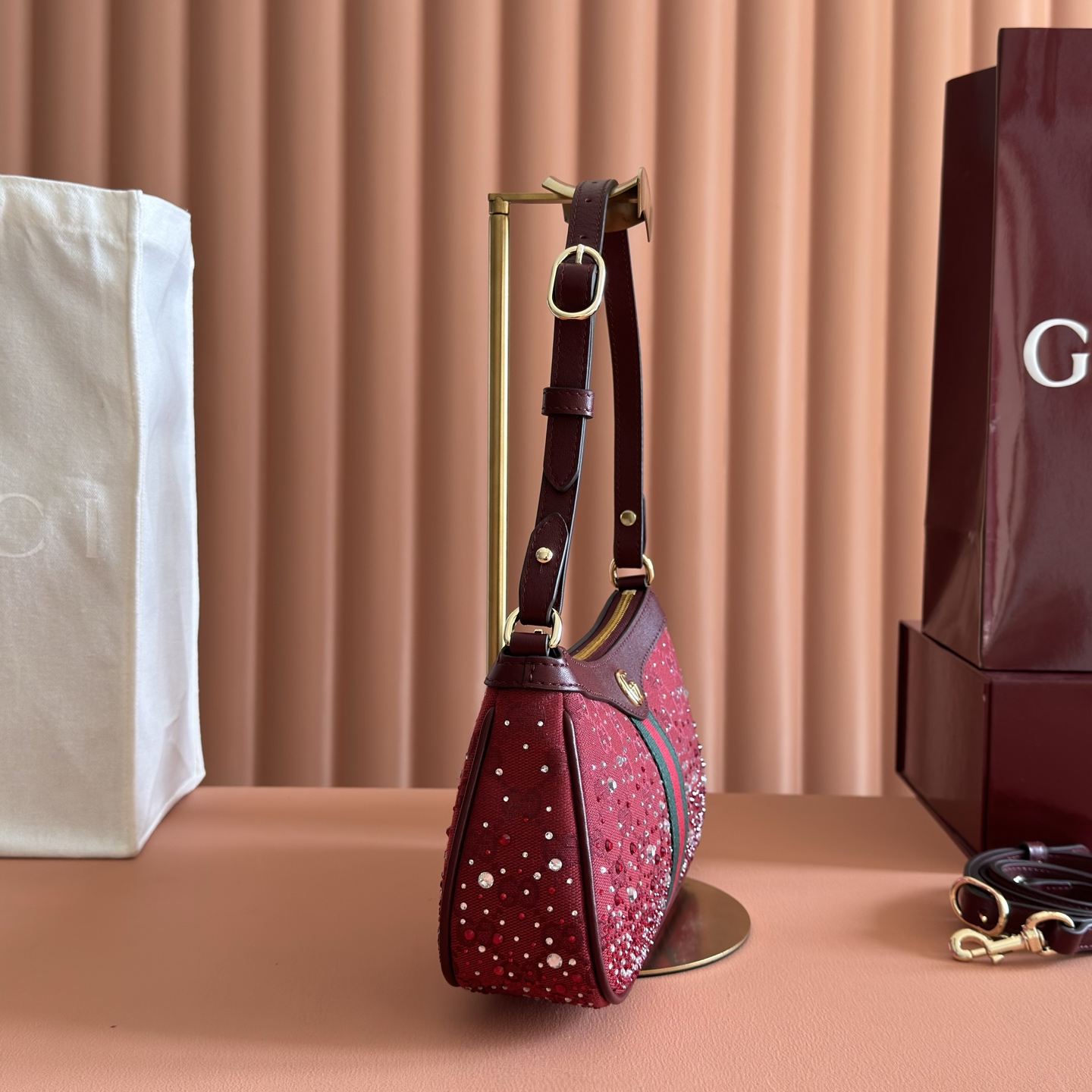 Gucci Basic Bag Canvas Gold S