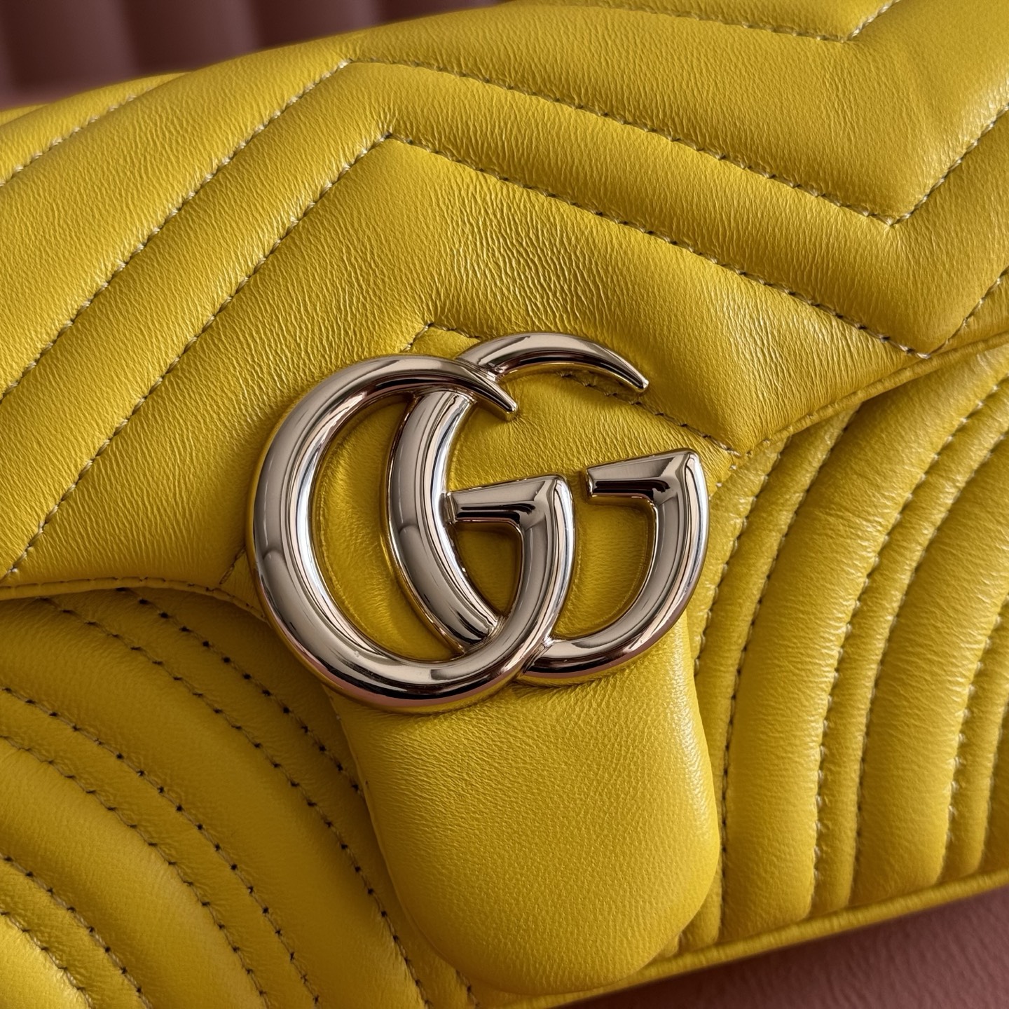 Gucci Basic Bag Sheepskin White M-l-s