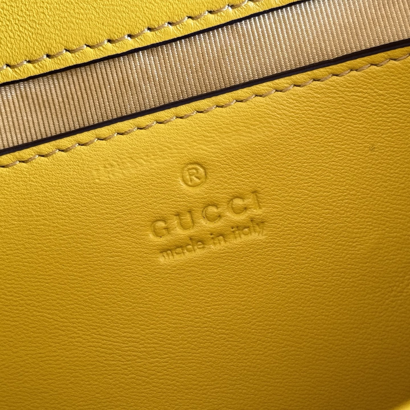 Gucci Basic Bag Sheepskin White M-l-s