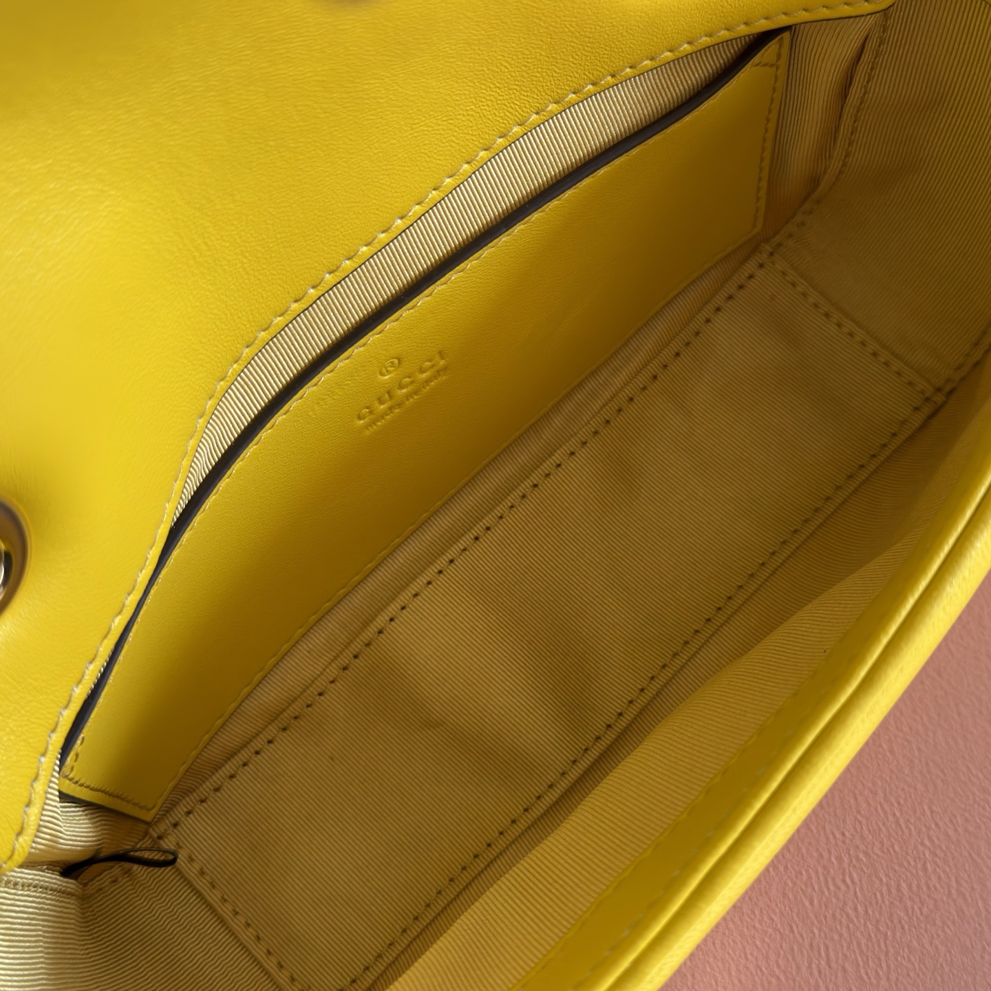 Gucci Basic Bag Sheepskin White M-l-s