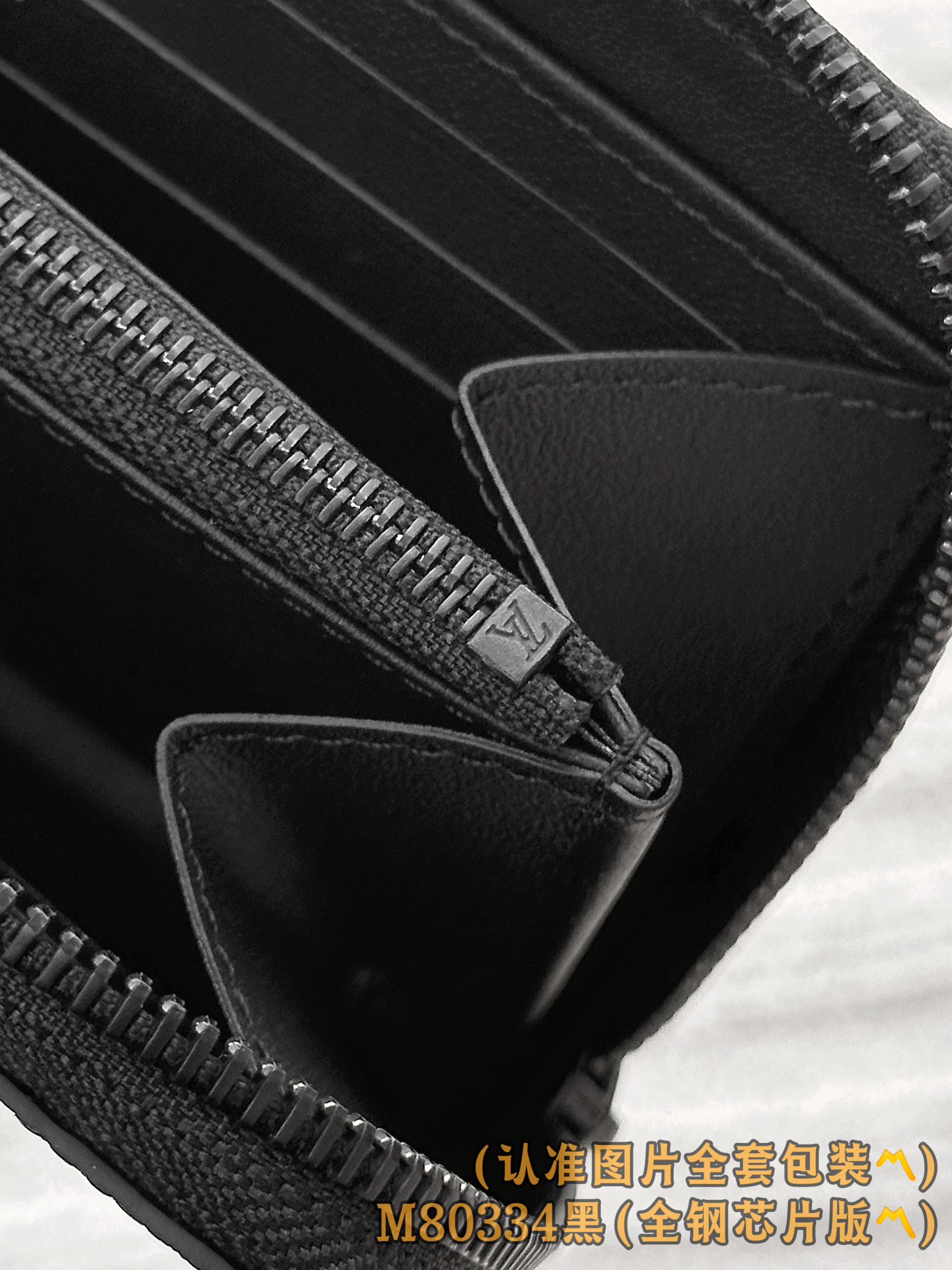 Basic Bag Cow Leather Black M-l-s