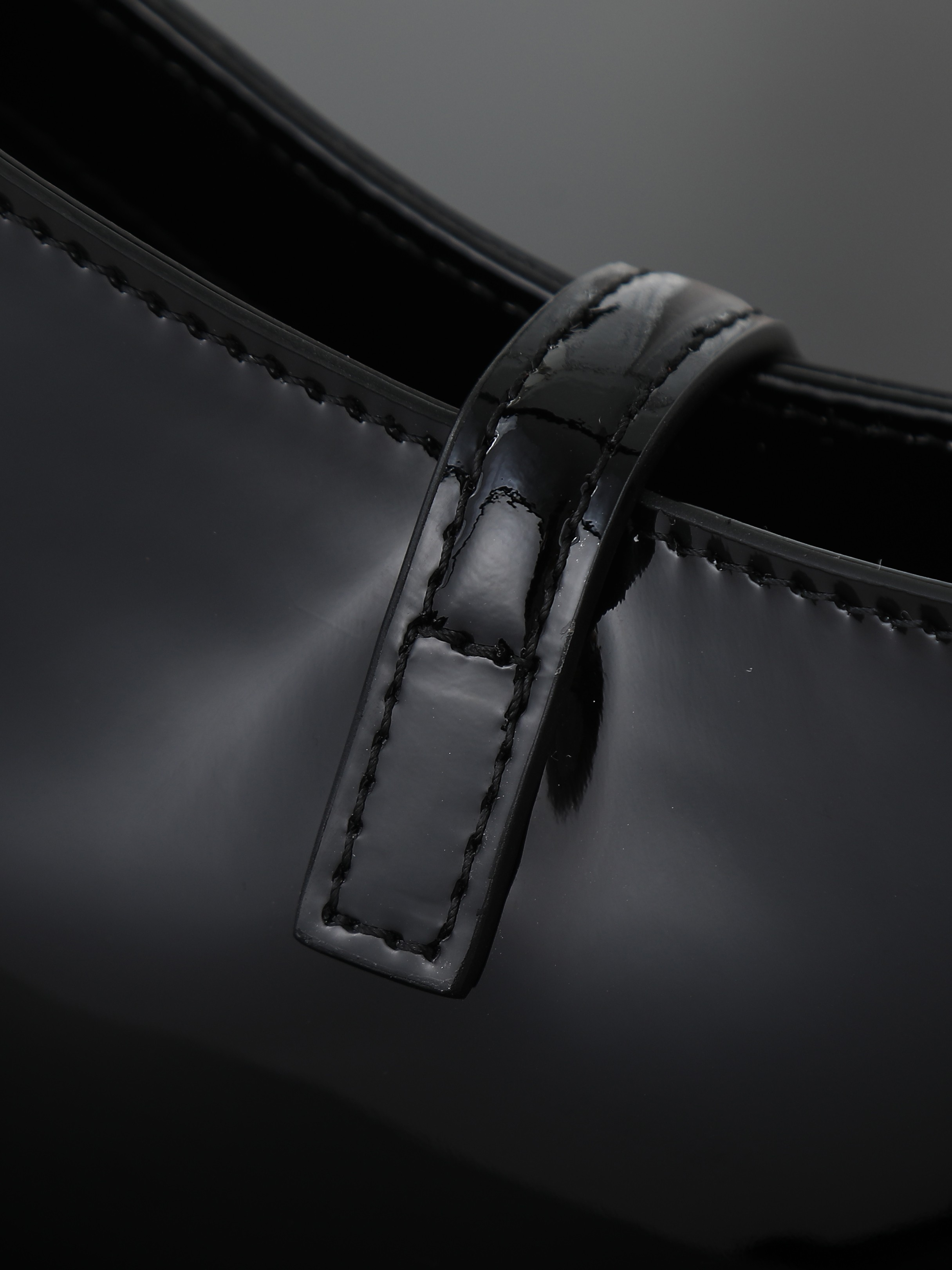 Basic Bag Black M-l