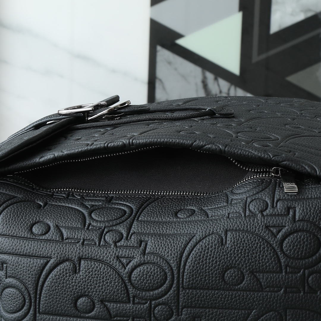 Dior Shoulder Bag Cow Leather Black L-s-231l