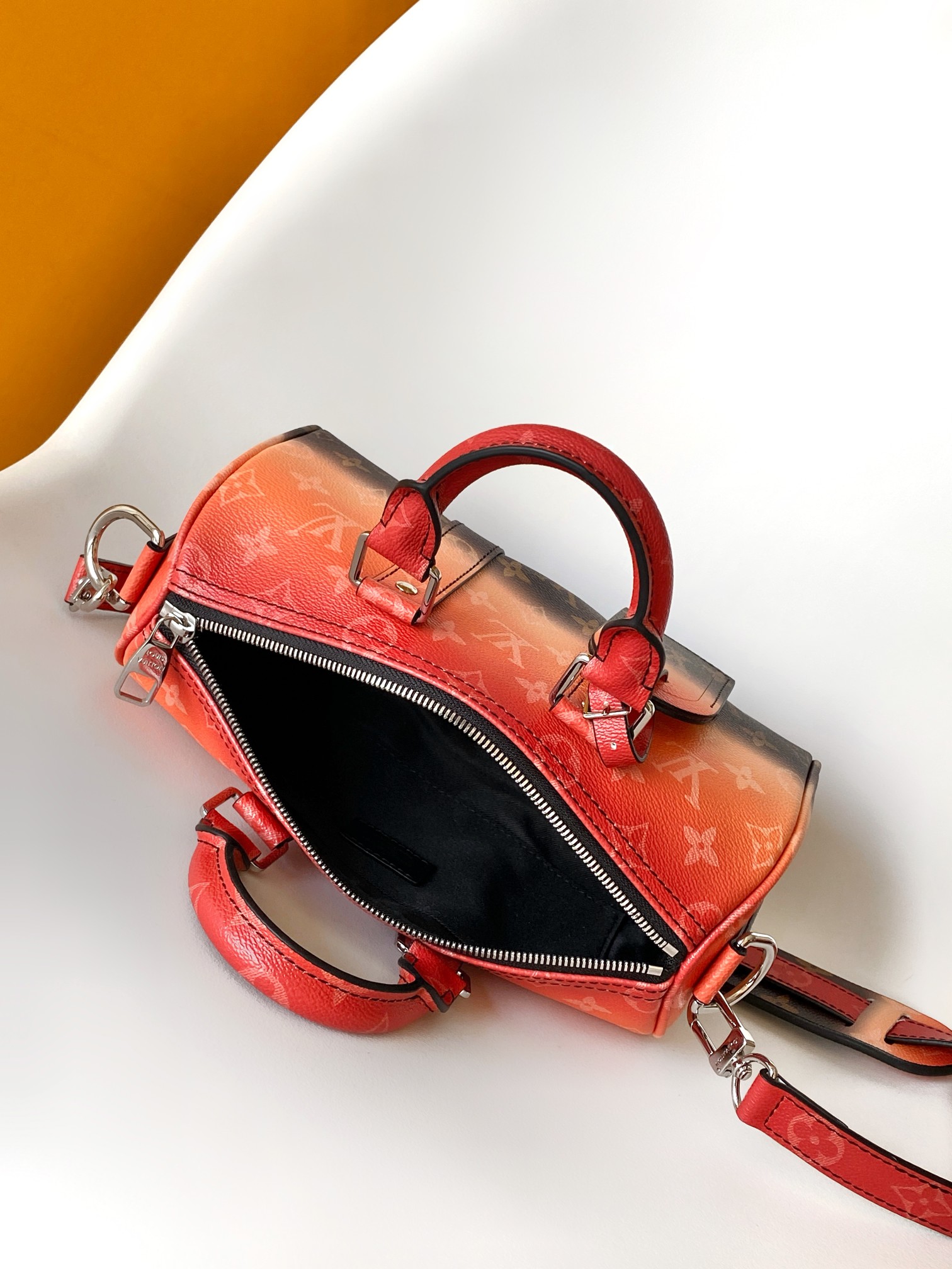 Louis Vuitton Basic Bag Cow Leather Green M-l-s