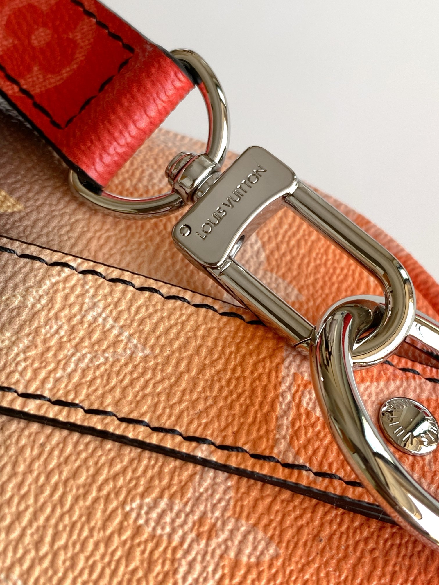 Louis Vuitton Basic Bag Cow Leather Green M-l-s