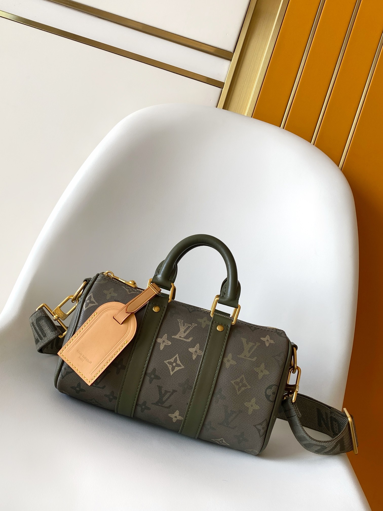 Louis Vuitton Basic Bag Cow Leather Green M-l-s