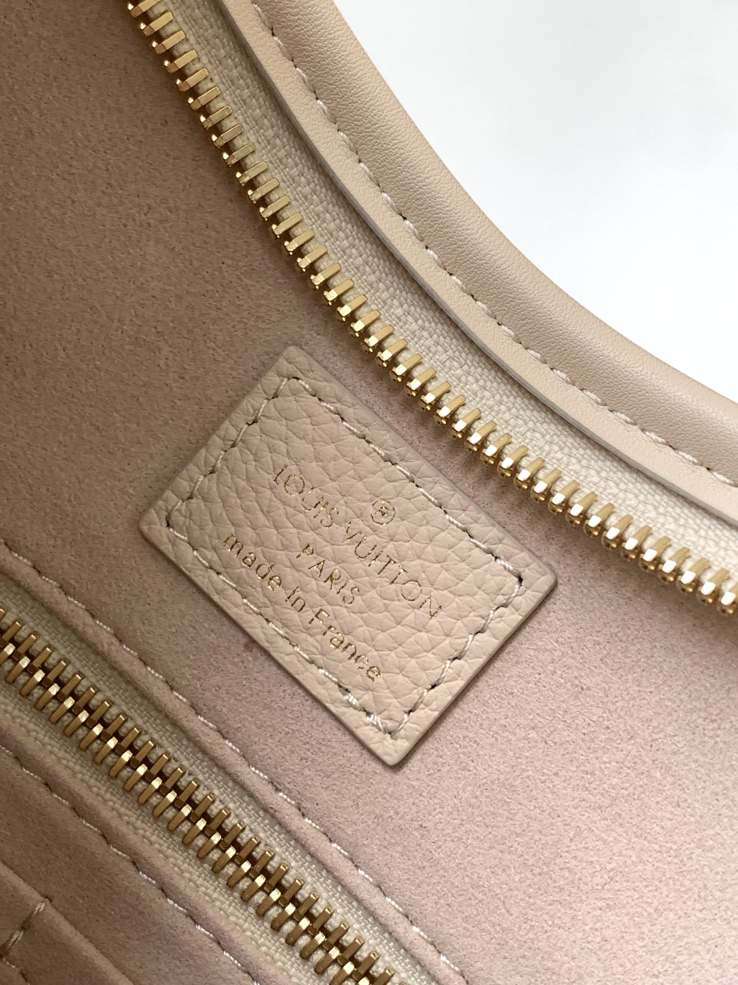 Louis Vuitton Clutch Bag White M-l