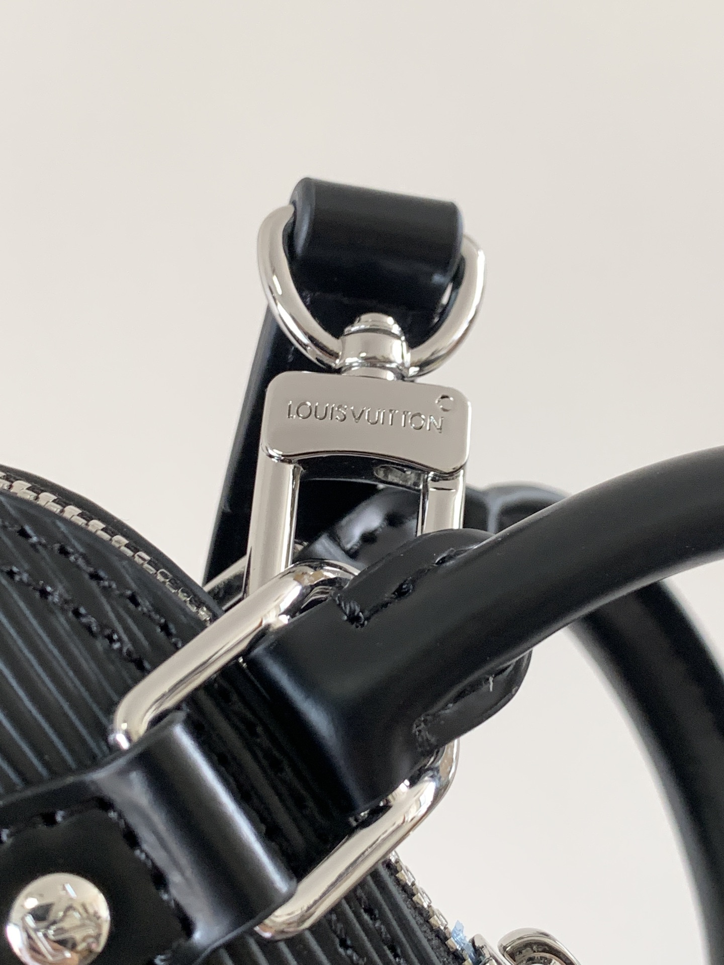 Louis Vuitton Basic Bag Cow Leather Black M-l-s