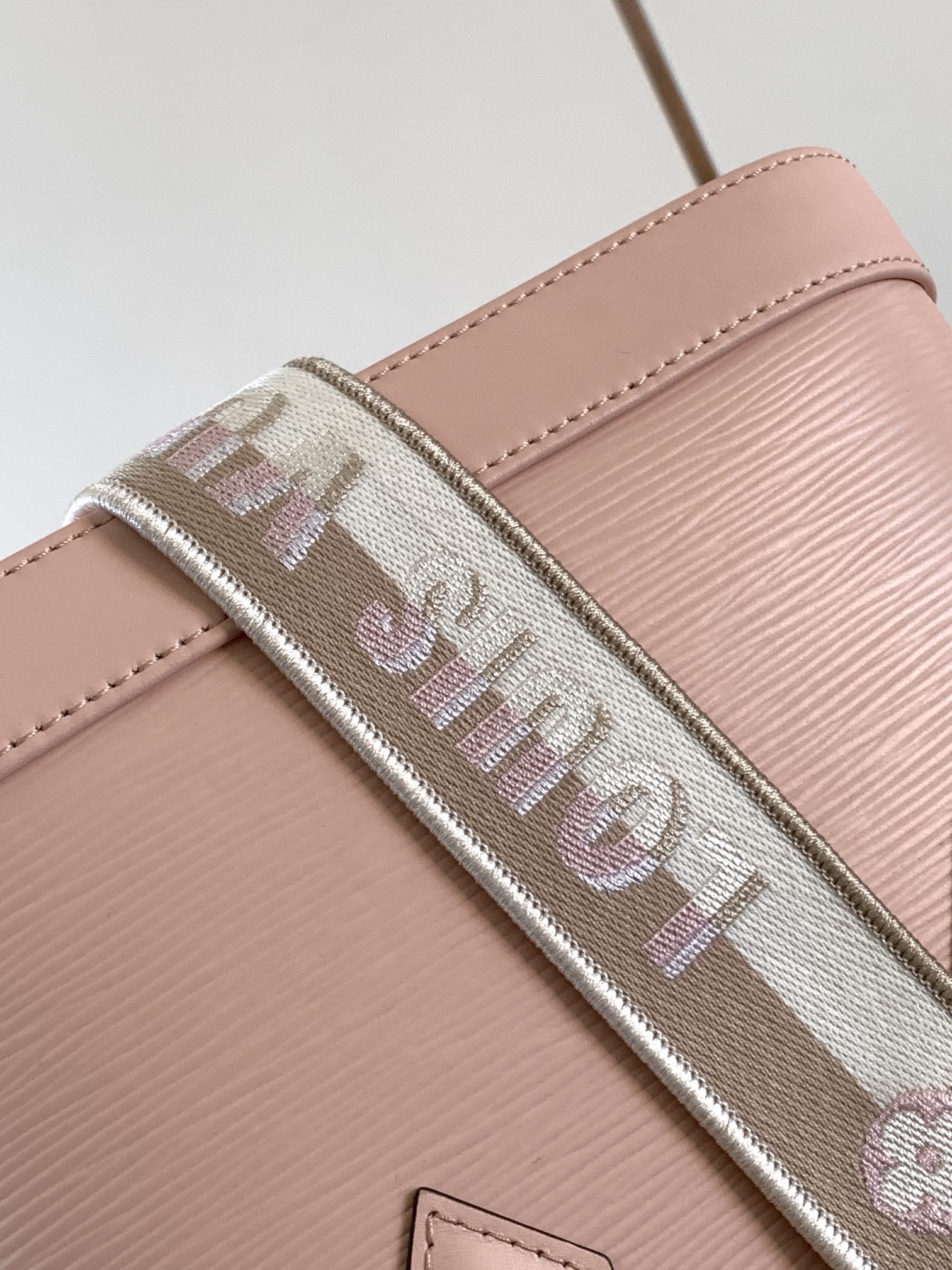 Louis Vuitton Basic Bag Cow Leather Black M-l