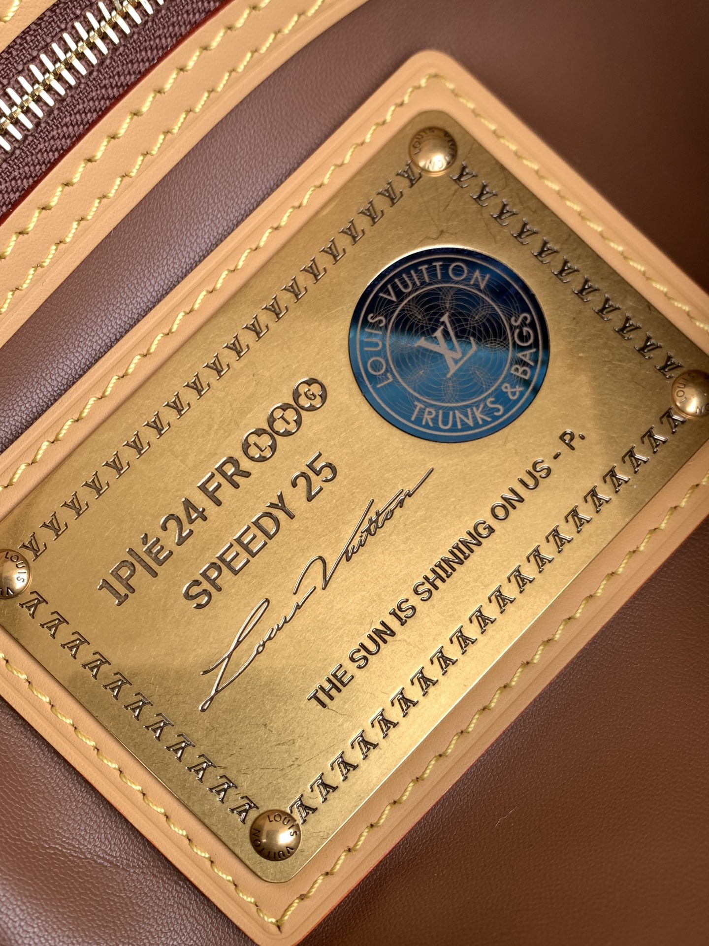 Louis Vuitton Basic Bag Cow Leather Red M-l-s