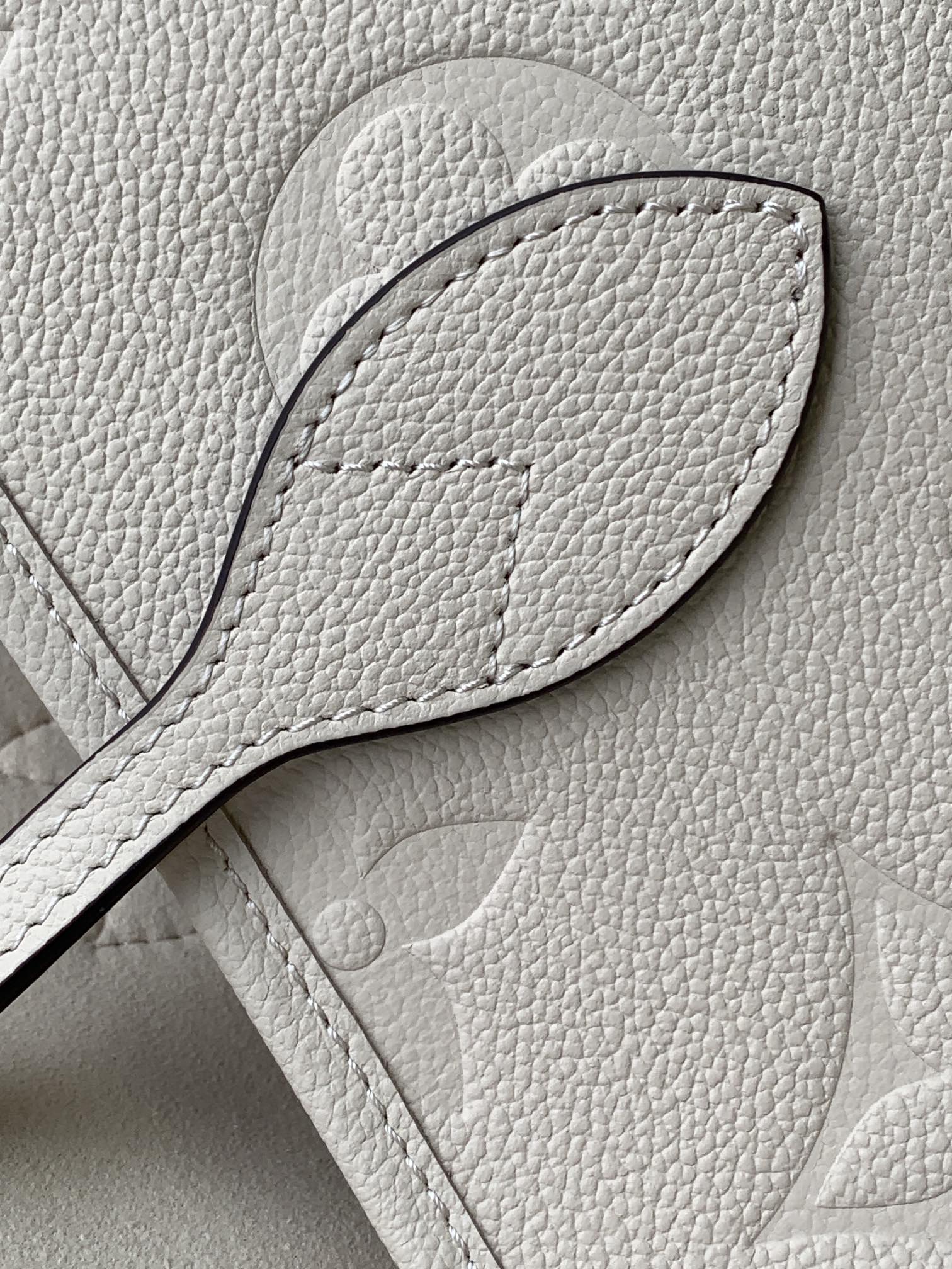 Louis Vuitton Tote Bag Black 17cm-m-l