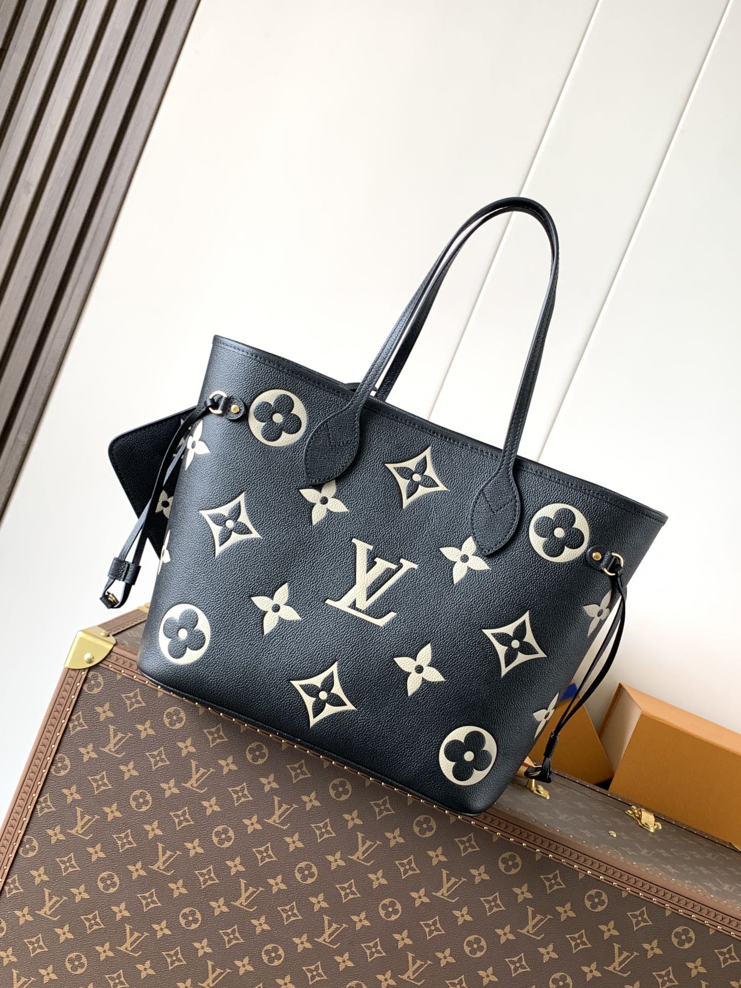 Louis Vuitton Tote Bag Black 17cm-m-l