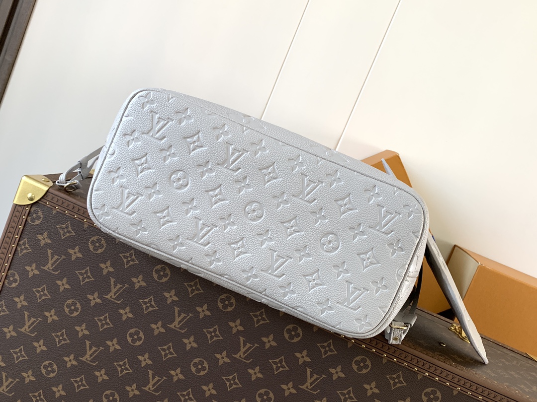 Louis Vuitton Tote Bag Black 17cm-m-l