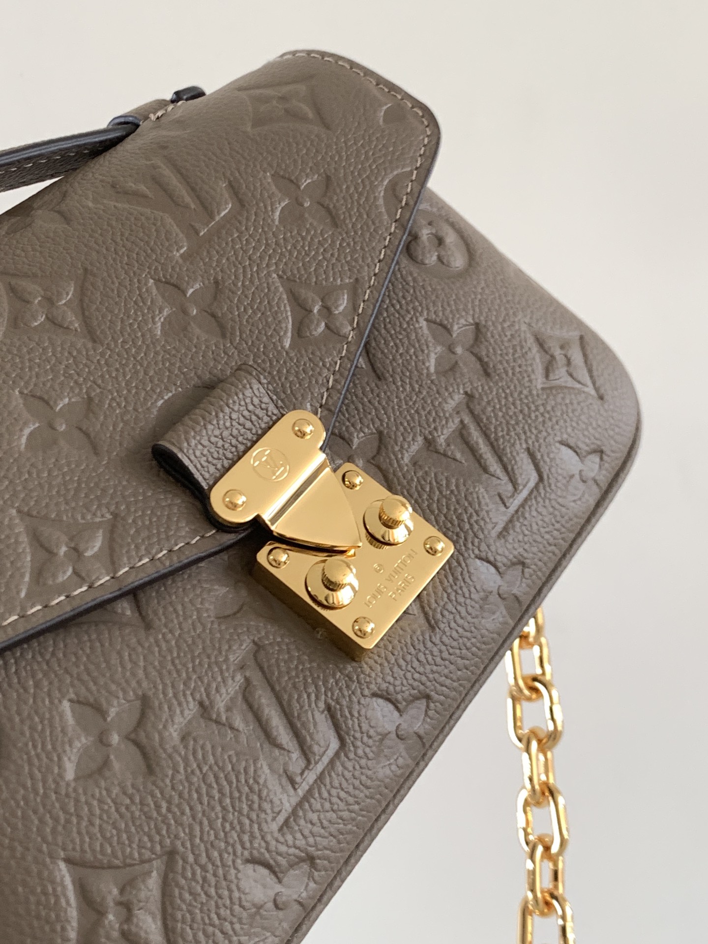 Louis Vuitton Basic Bag Cow Leather Black M-l-s