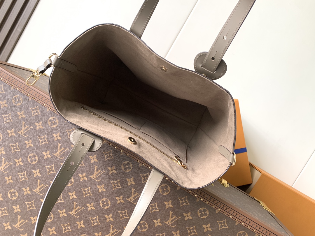 Louis Vuitton Tote Bag Cow Leather Black M-l