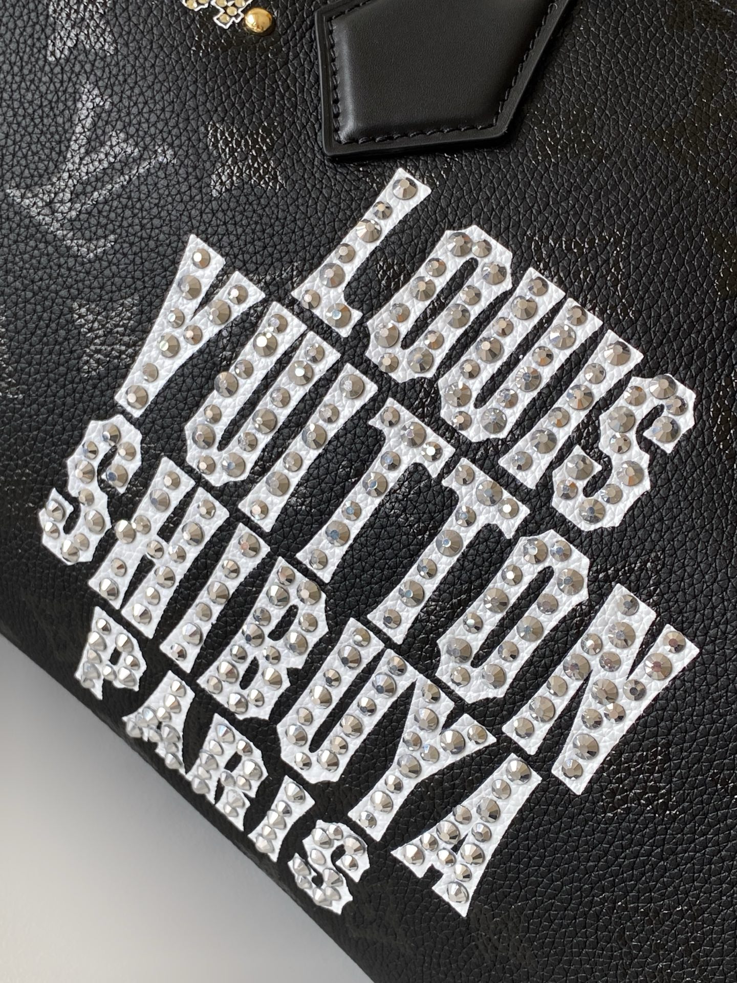 Louis Vuitton Basic Bag Cow Leather M-l-s