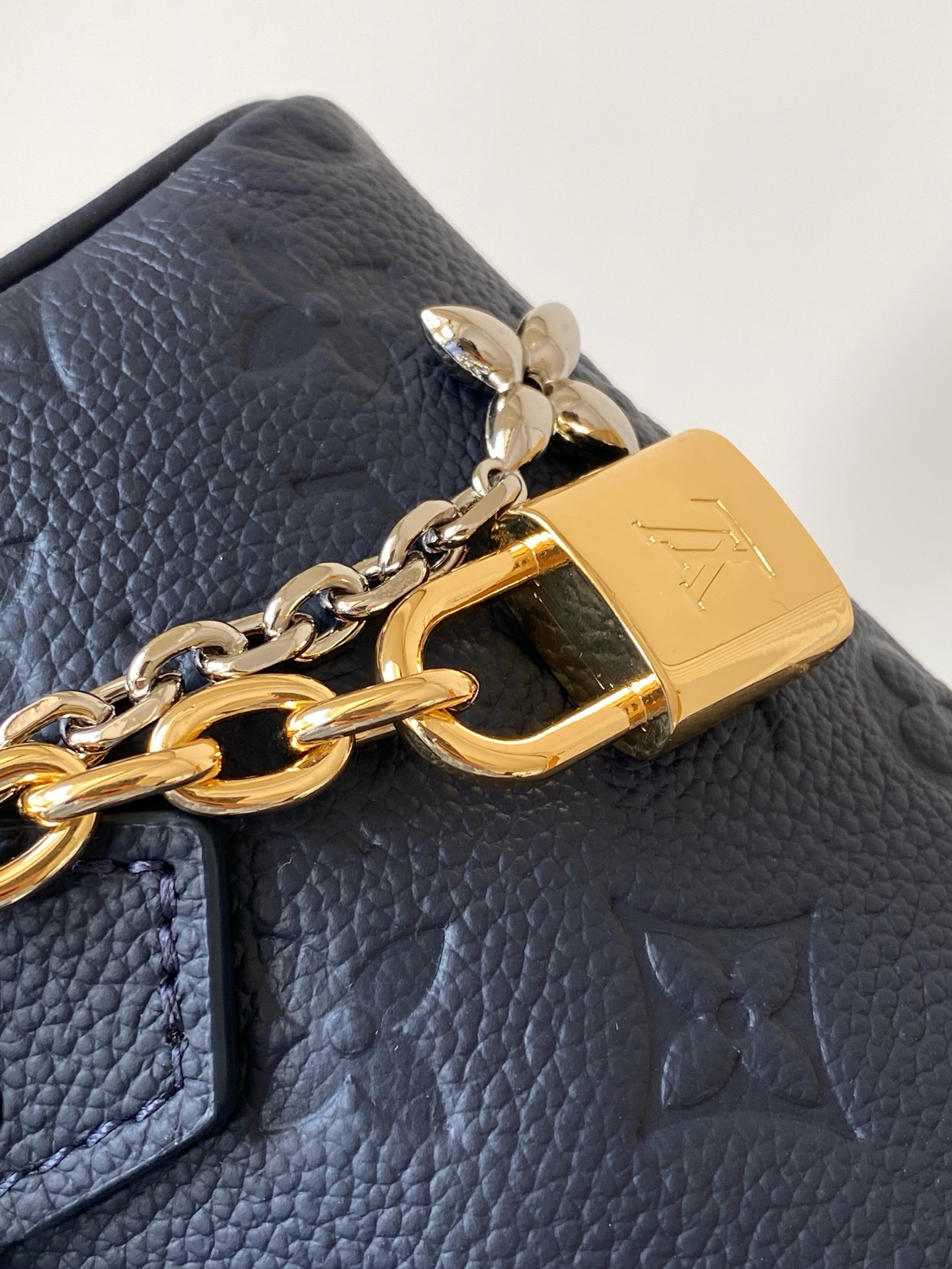 Louis Vuitton Basic Bag Real Leather Silver M-l-s