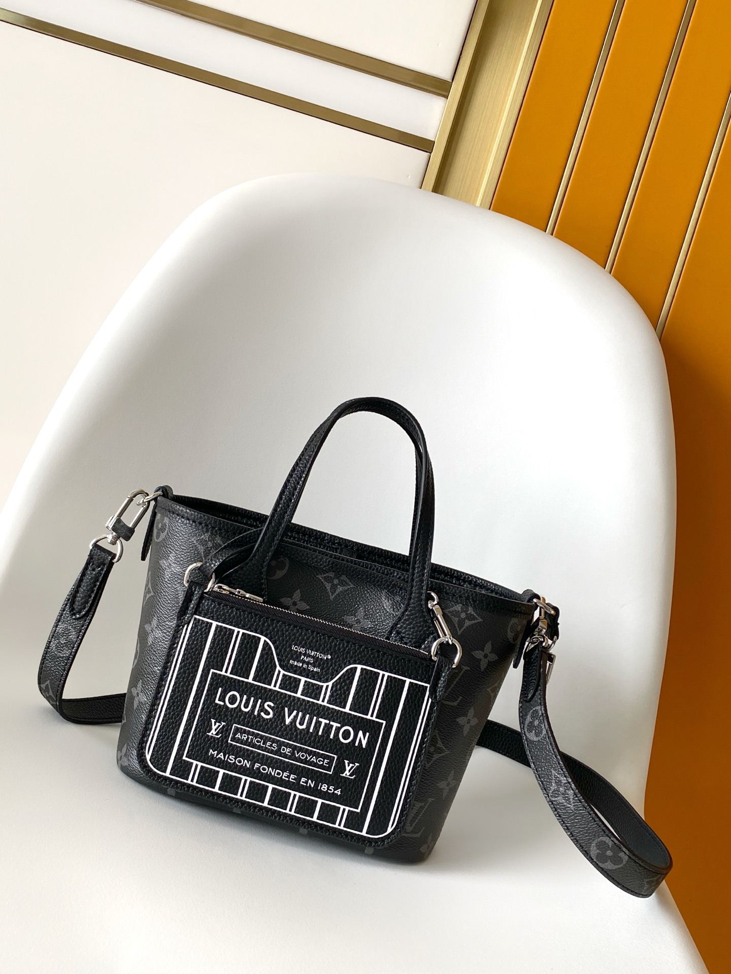 Louis Vuitton Basic Bag Canvas Black M-l-s