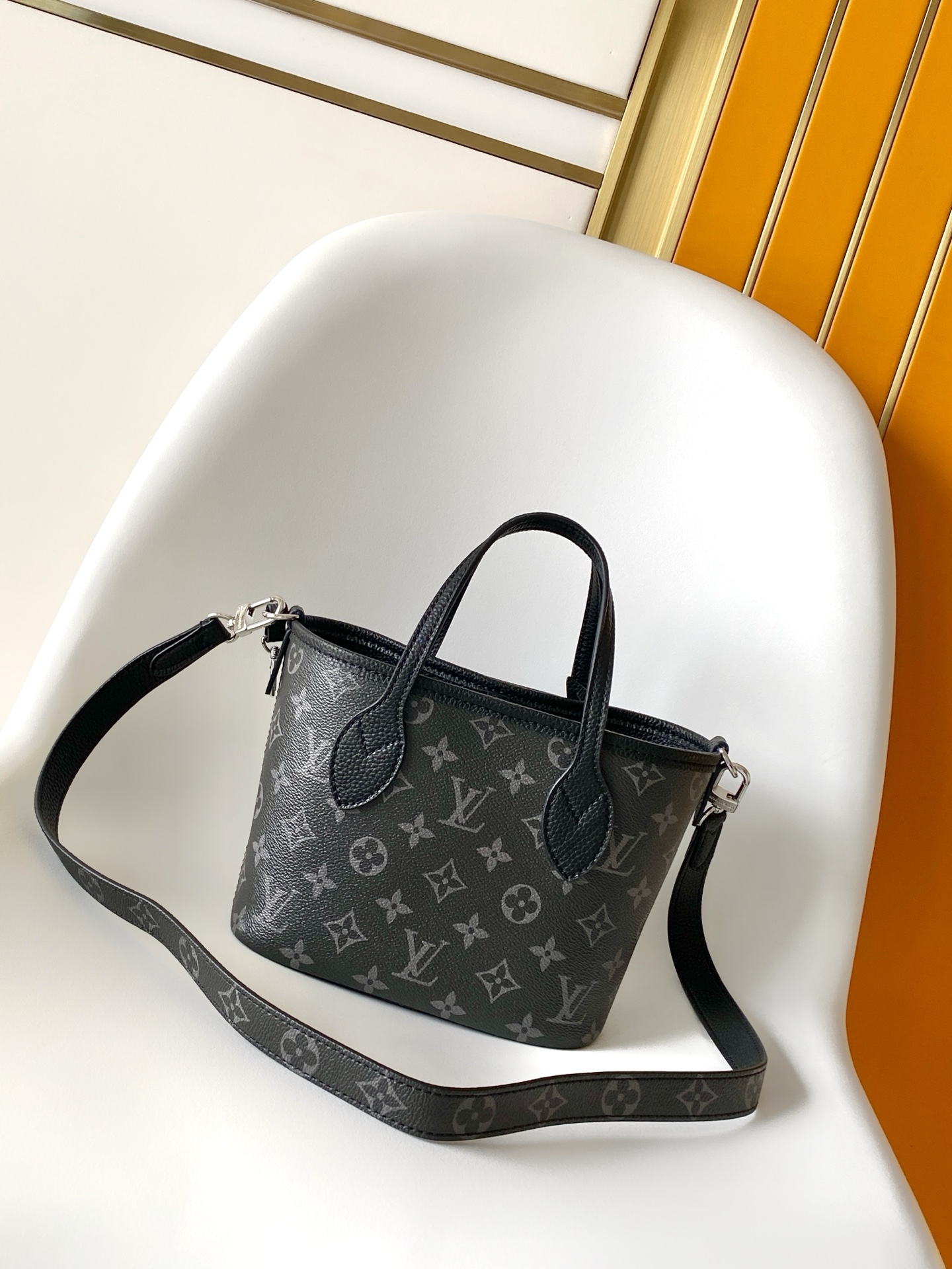 Louis Vuitton Basic Bag Canvas Black M-l-s
