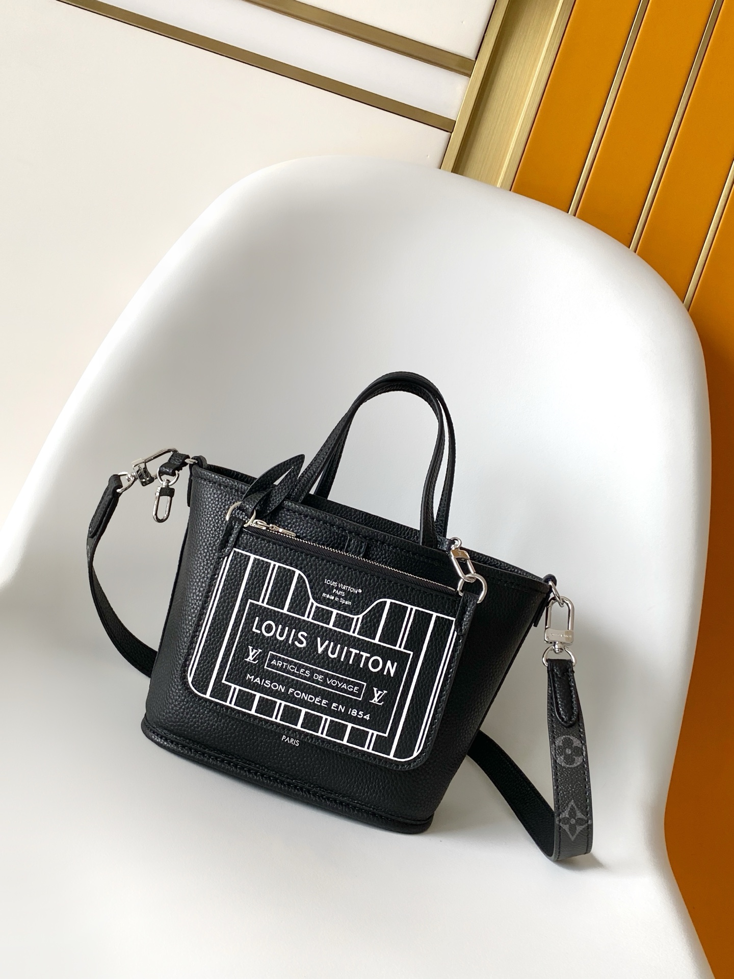 Louis Vuitton Basic Bag Canvas Black M-l-s