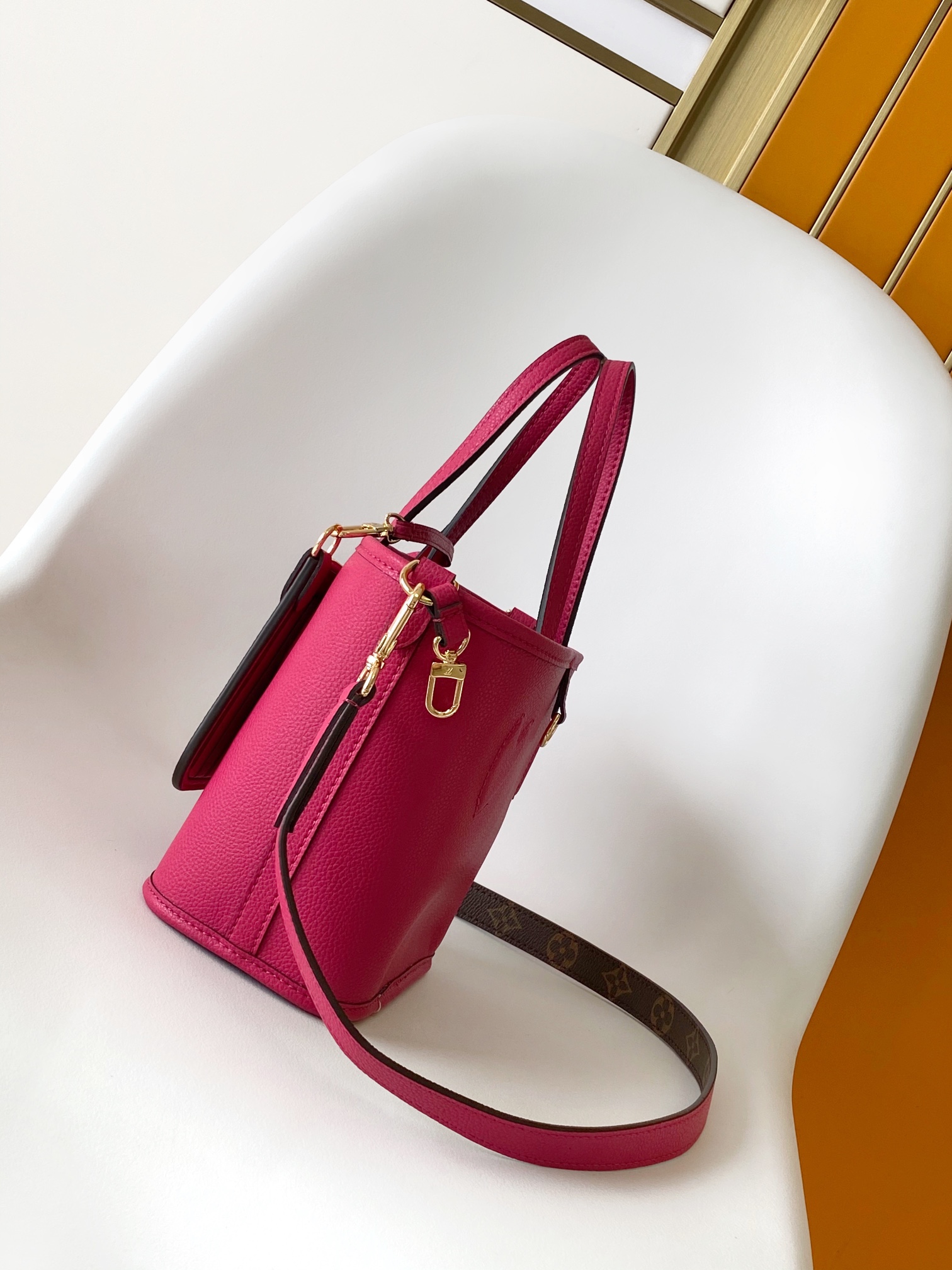 Louis Vuitton Basic Bag Canvas Black M-l-s