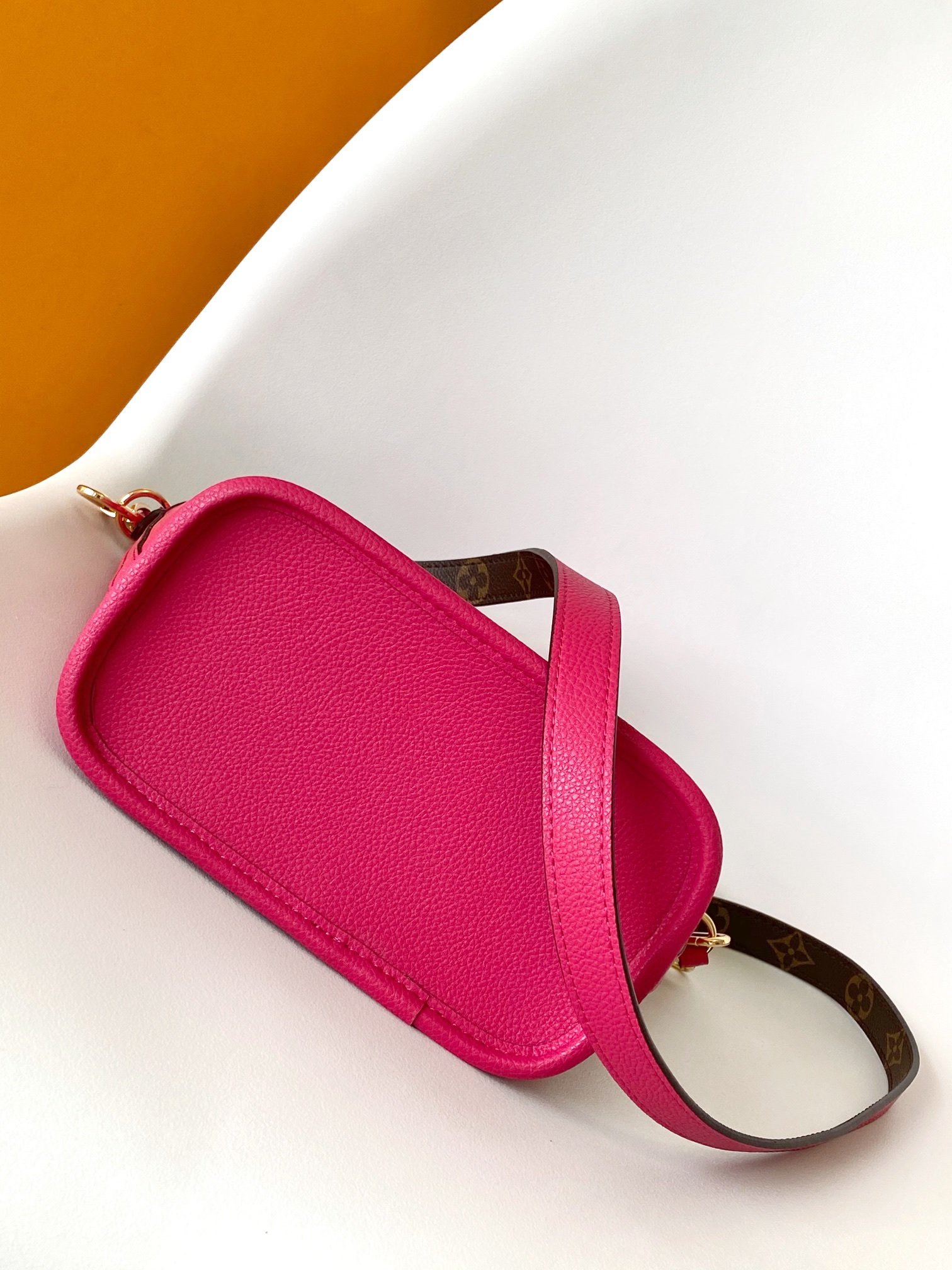 Louis Vuitton Basic Bag Canvas Black M-l-s